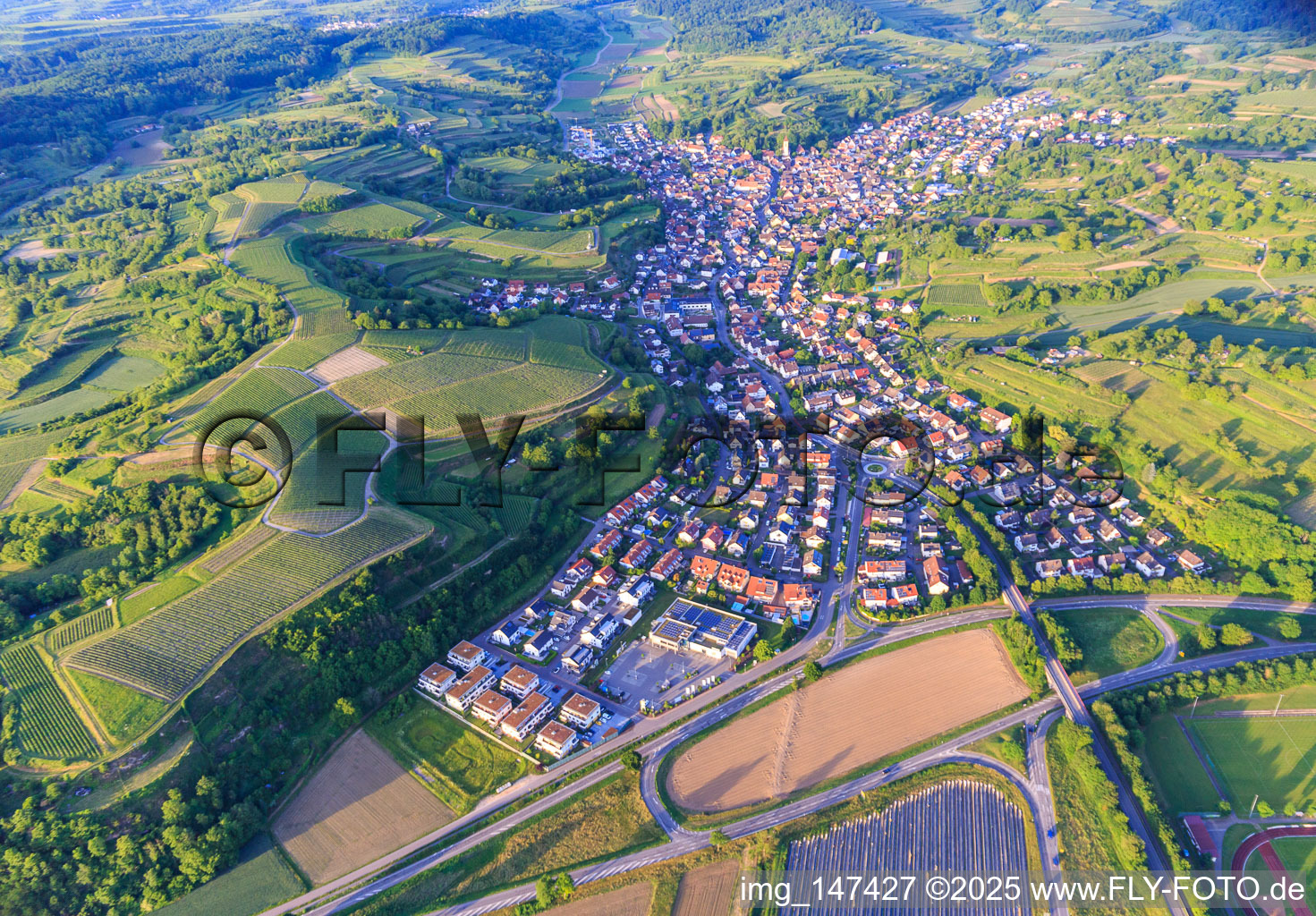 Winzerortansicht aus Südwesten in Malterdingen im Bundesland Baden-Württemberg, Deutschland