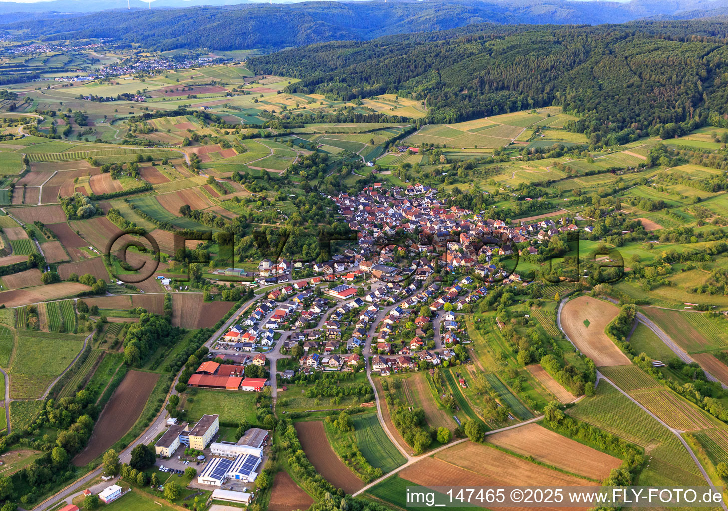 Ortsübersciht mit Rehaklinik im Ortsteil Bleichheim in Herbolzheim im Bundesland Baden-Württemberg, Deutschland