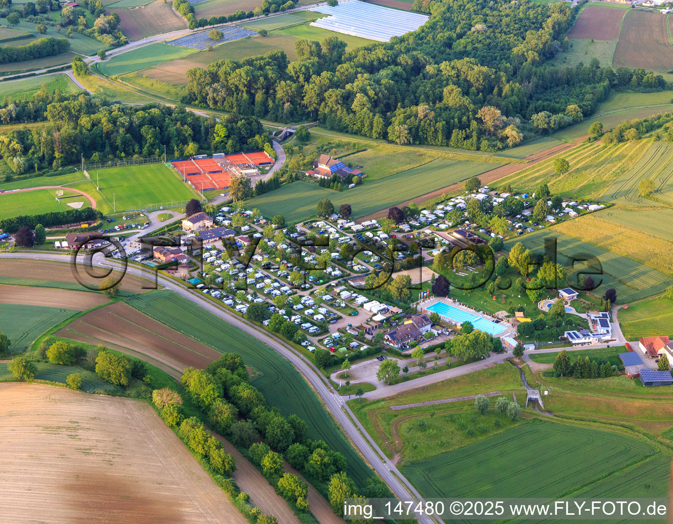 Luftbild von Campingpark Oase am Carl-Hermann-Jäger-Freibad und Tennisclub Ettenheim e.V im Bundesland Baden-Württemberg, Deutschland
