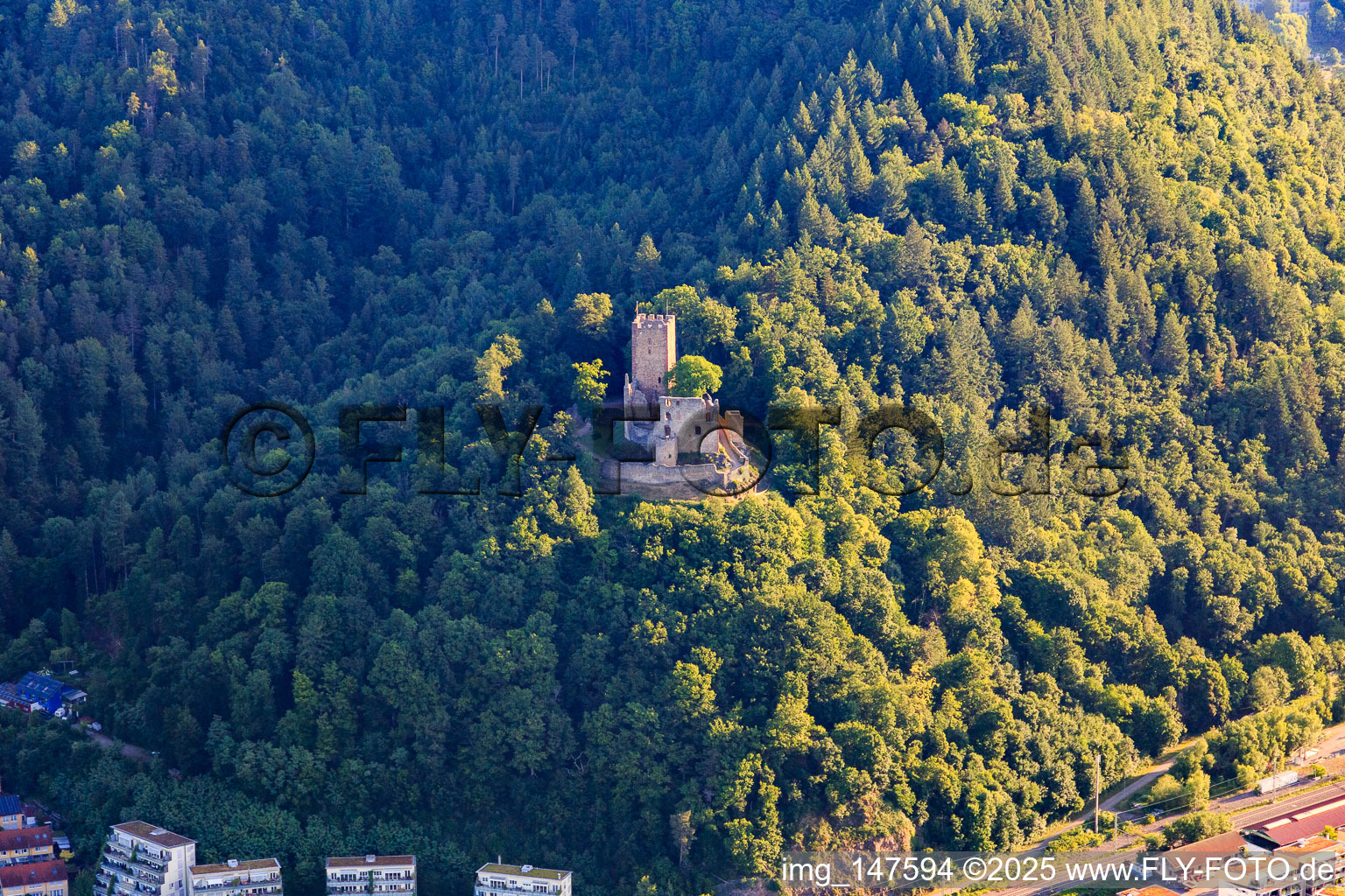 Ruine Kastelburg in Waldkirch im Bundesland Baden-Württemberg, Deutschland