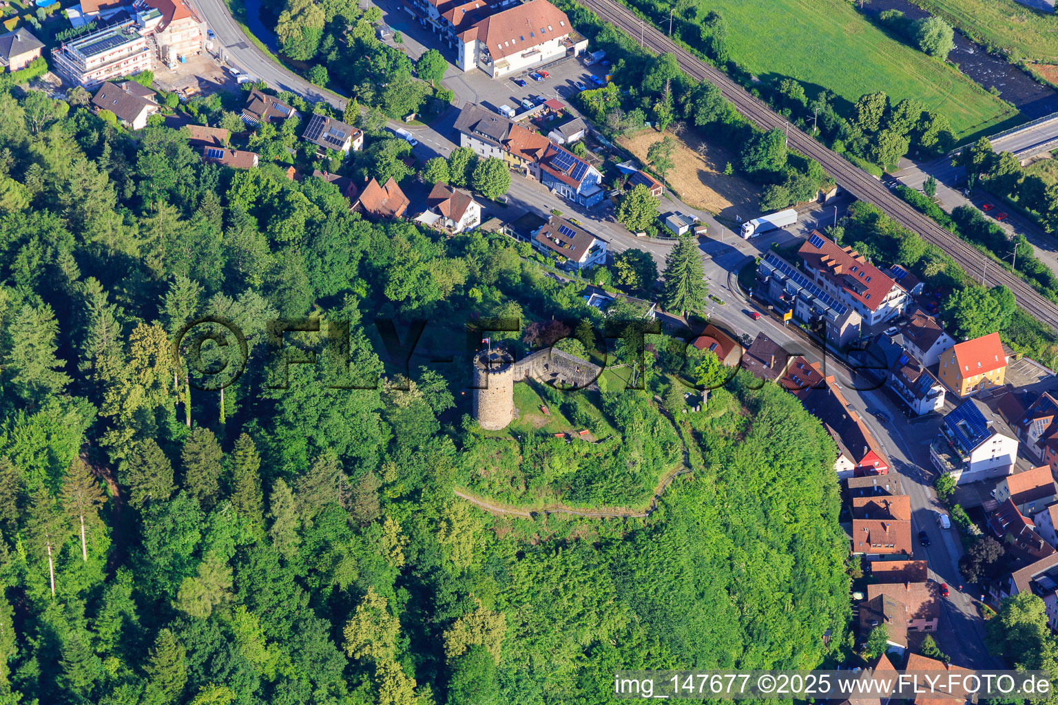 Burg Husen im Gummenwald in Hausach im Bundesland Baden-Württemberg, Deutschland