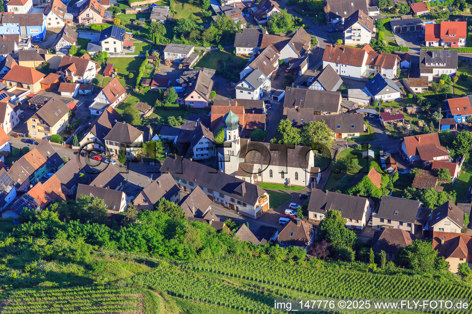 Kirche St. Andreas im Ortsteil Hecklingen in Kenzingen im Bundesland Baden-Württemberg, Deutschland