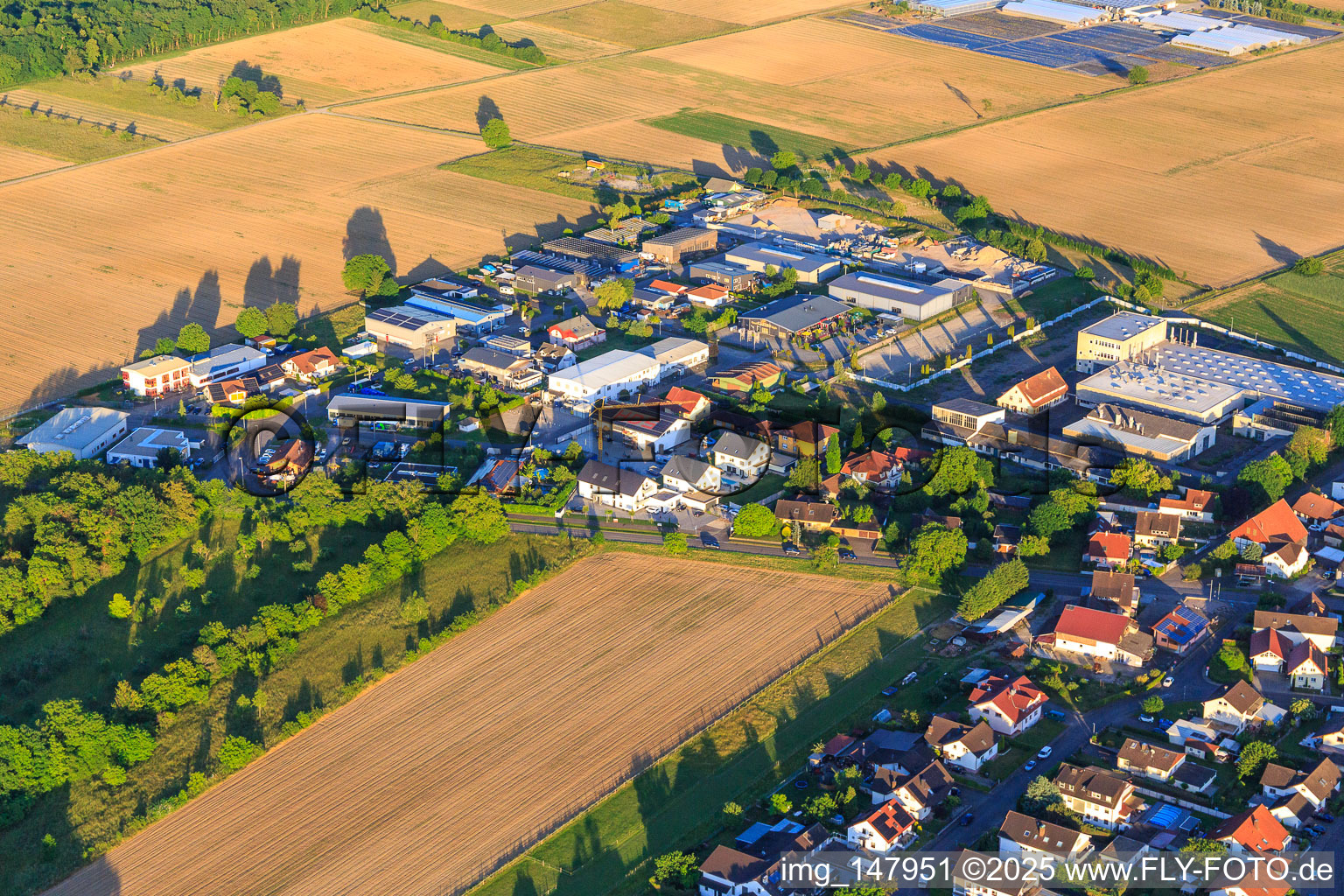 Gewerbegebiet mit KANTSTAHL GmbH und bt bavaria TOOLS GmbH in Weisweil im Bundesland Baden-Württemberg, Deutschland