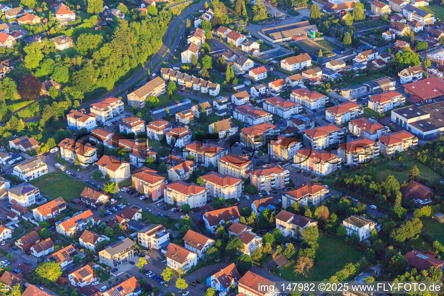 Neubaugebiet Kreuzerweg aus Nordwesten in Ettenheim im Bundesland Baden-Württemberg, Deutschland