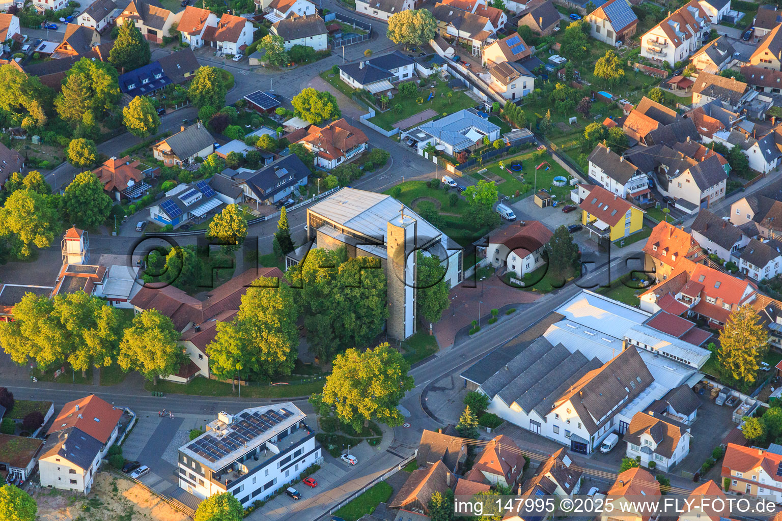 Kirche ius und Emil Bühler GmbH & Co KG in Kippenheim im Bundesland Baden-Württemberg, Deutschland