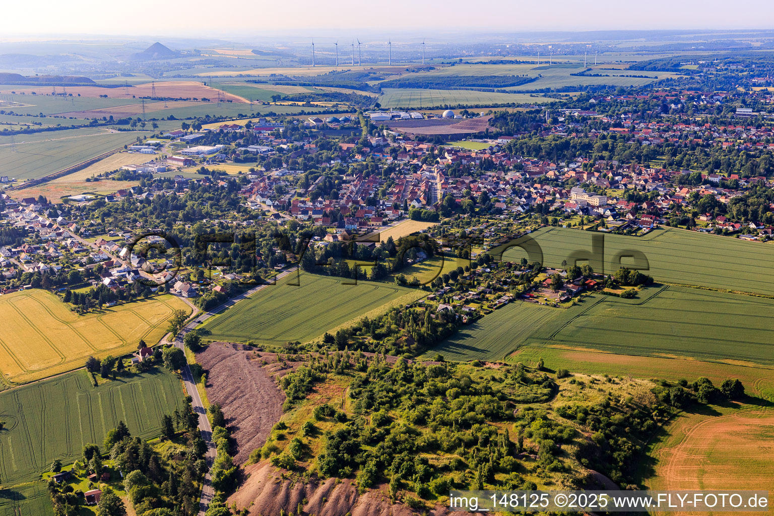 Ortsansicht aus Nordosten in Klostermansfeld im Bundesland Sachsen-Anhalt, Deutschland