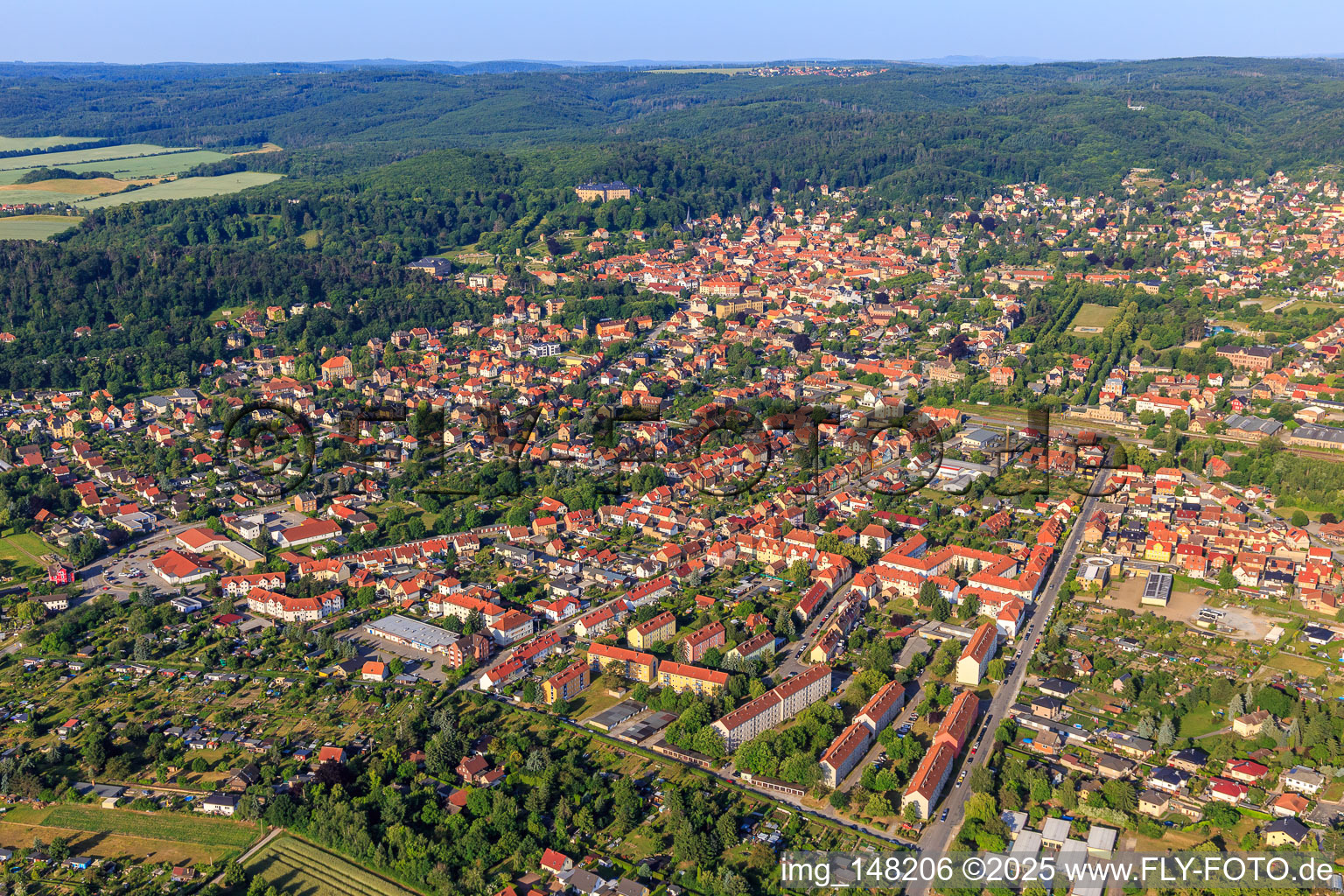 Historische Stadtkern aus Nordosten in Blankenburg im Bundesland Sachsen-Anhalt, Deutschland