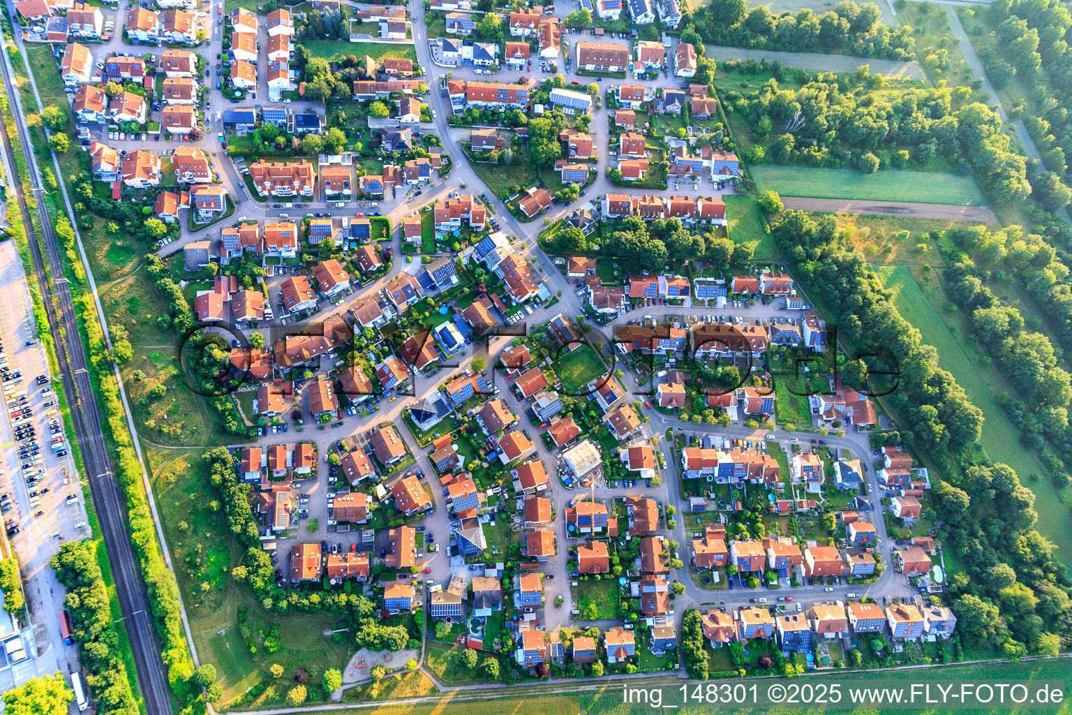 Kirschenweg, Mirabellenweg in Bellheim im Bundesland Rheinland-Pfalz, Deutschland