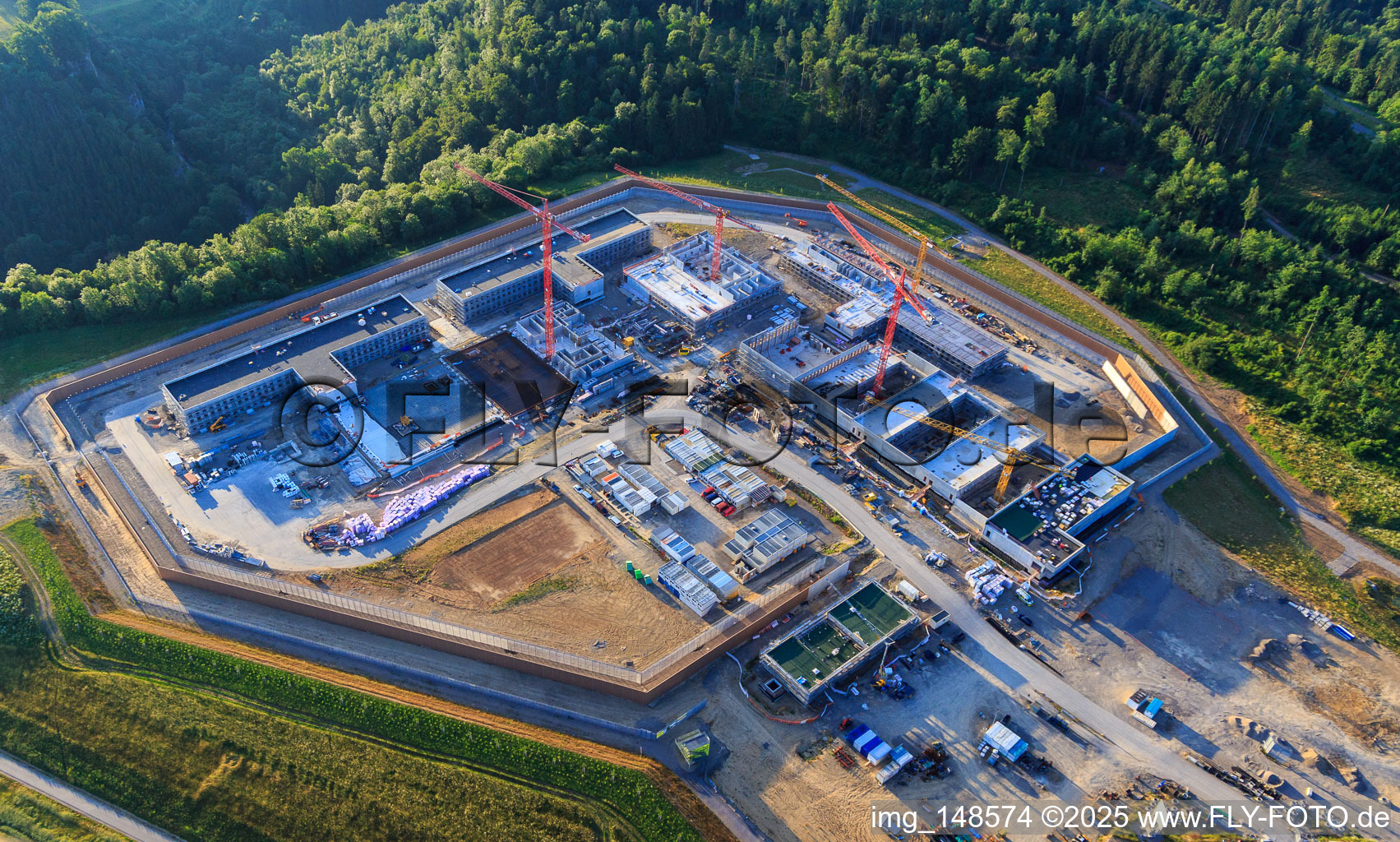 Baustelle für die neue Justizvollzugsanstalt Rottweil im Bundesland Baden-Württemberg, Deutschland aus der Luft