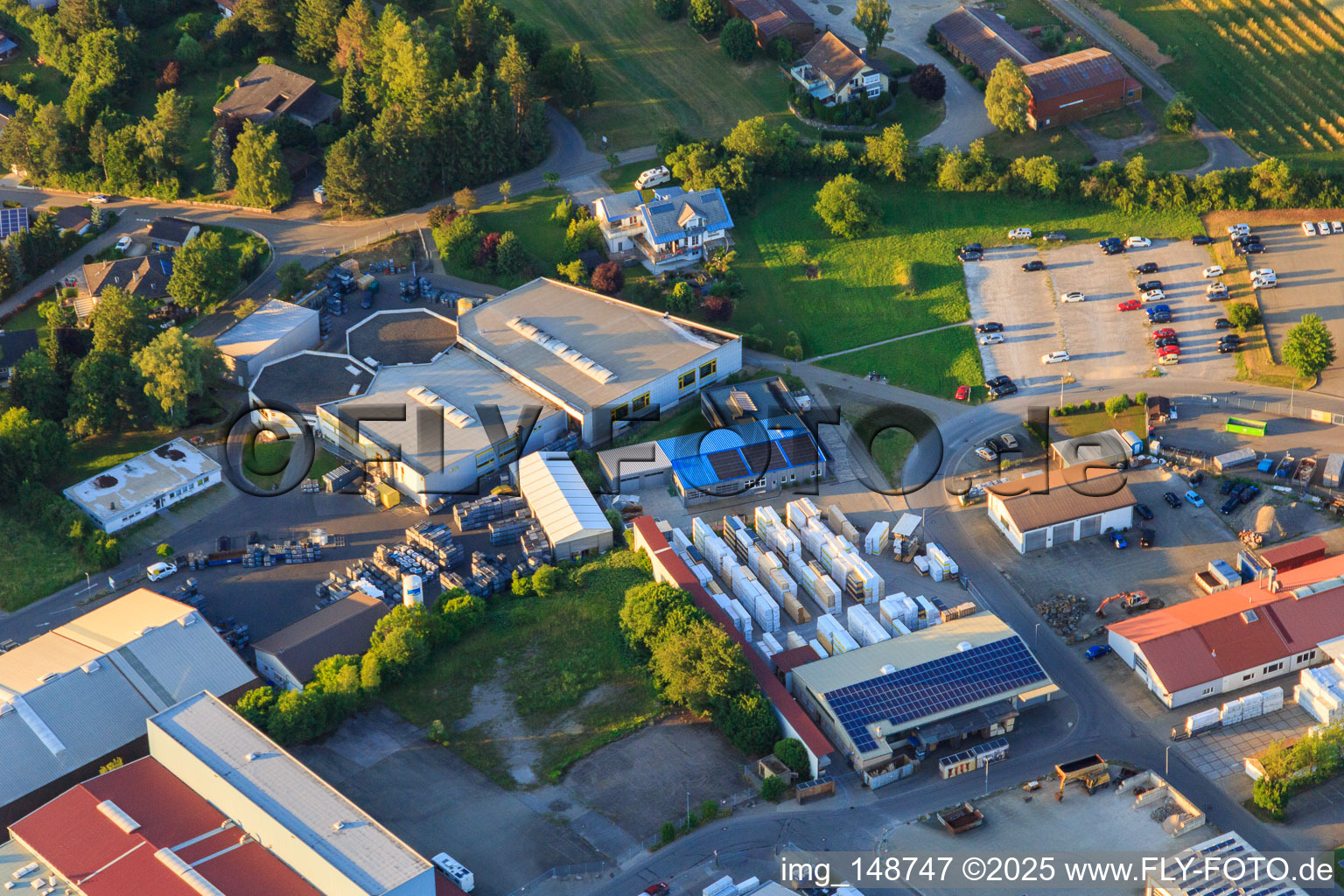 Pelzer Holding GmbH in Niedereschach im Bundesland Baden-Württemberg, Deutschland