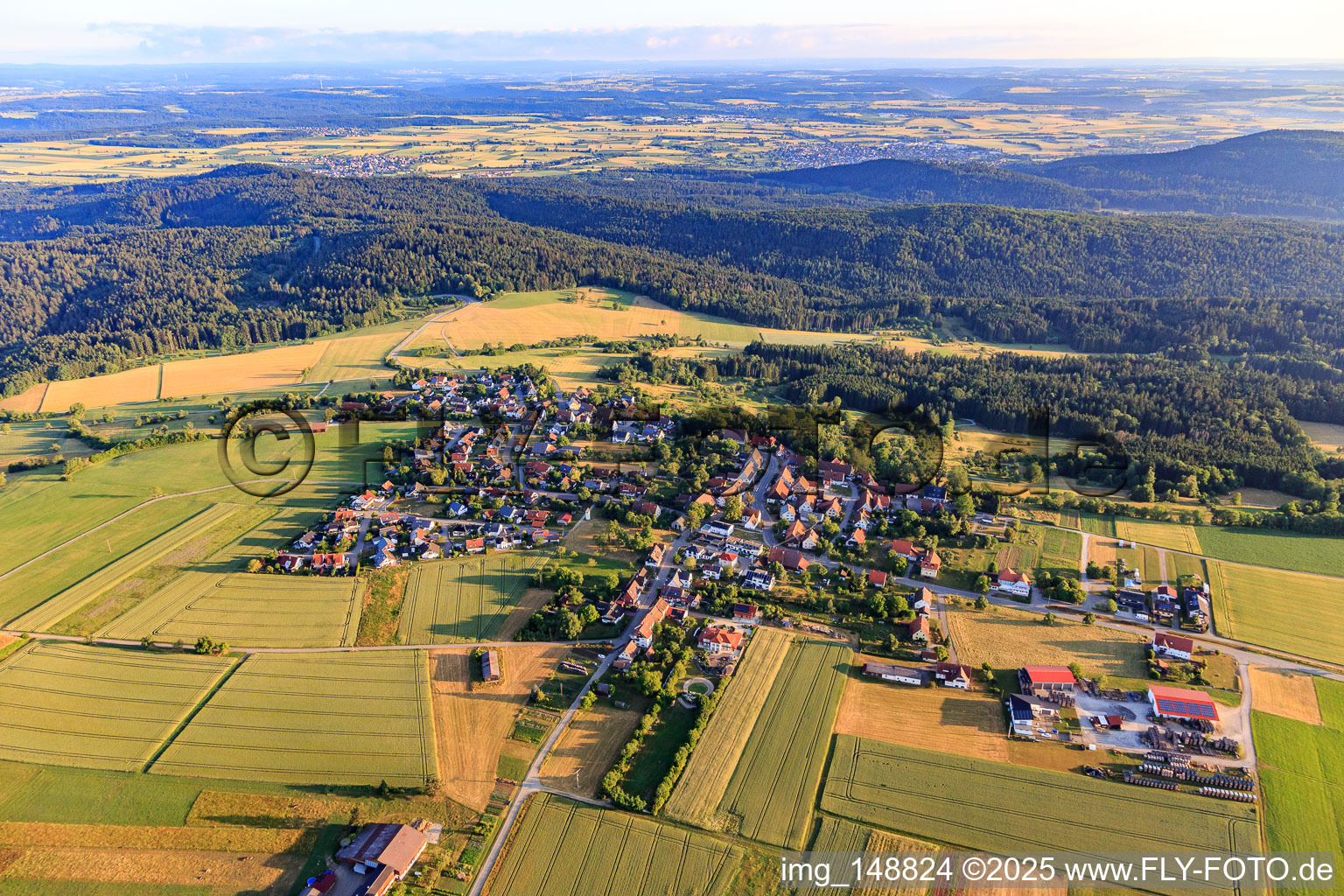 Dorfansicht von Süden im Ortsteil Brittheim in Rosenfeld im Bundesland Baden-Württemberg, Deutschland