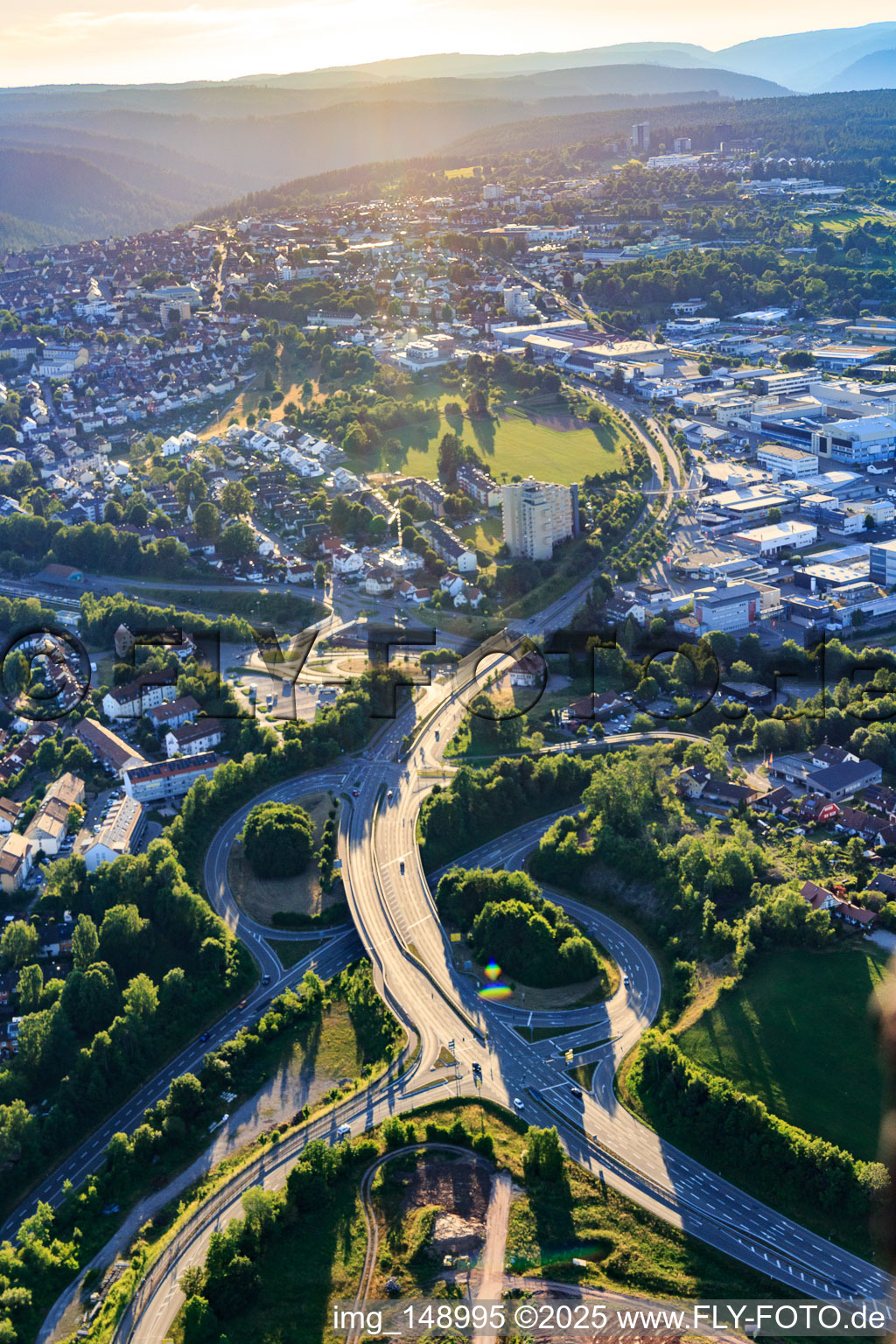Bundesstrassenkreuz der B294 und B28 in Freudenstadt im Bundesland Baden-Württemberg, Deutschland