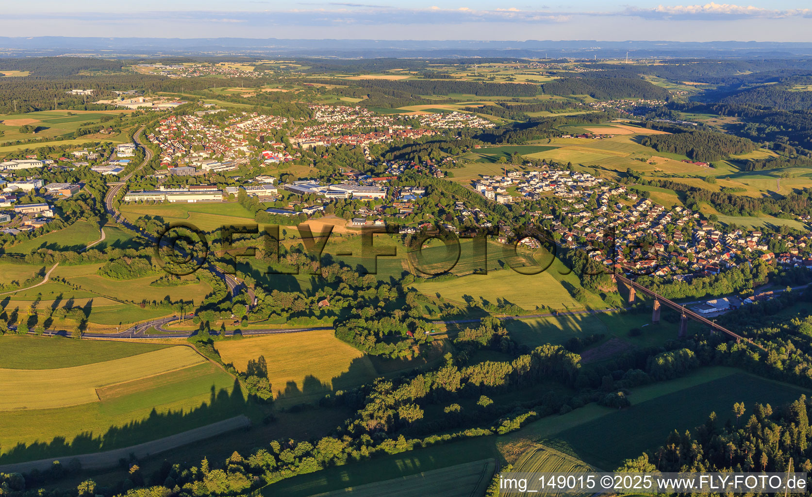 Stadtansicht aus Westen in Dornstetten im Bundesland Baden-Württemberg, Deutschland