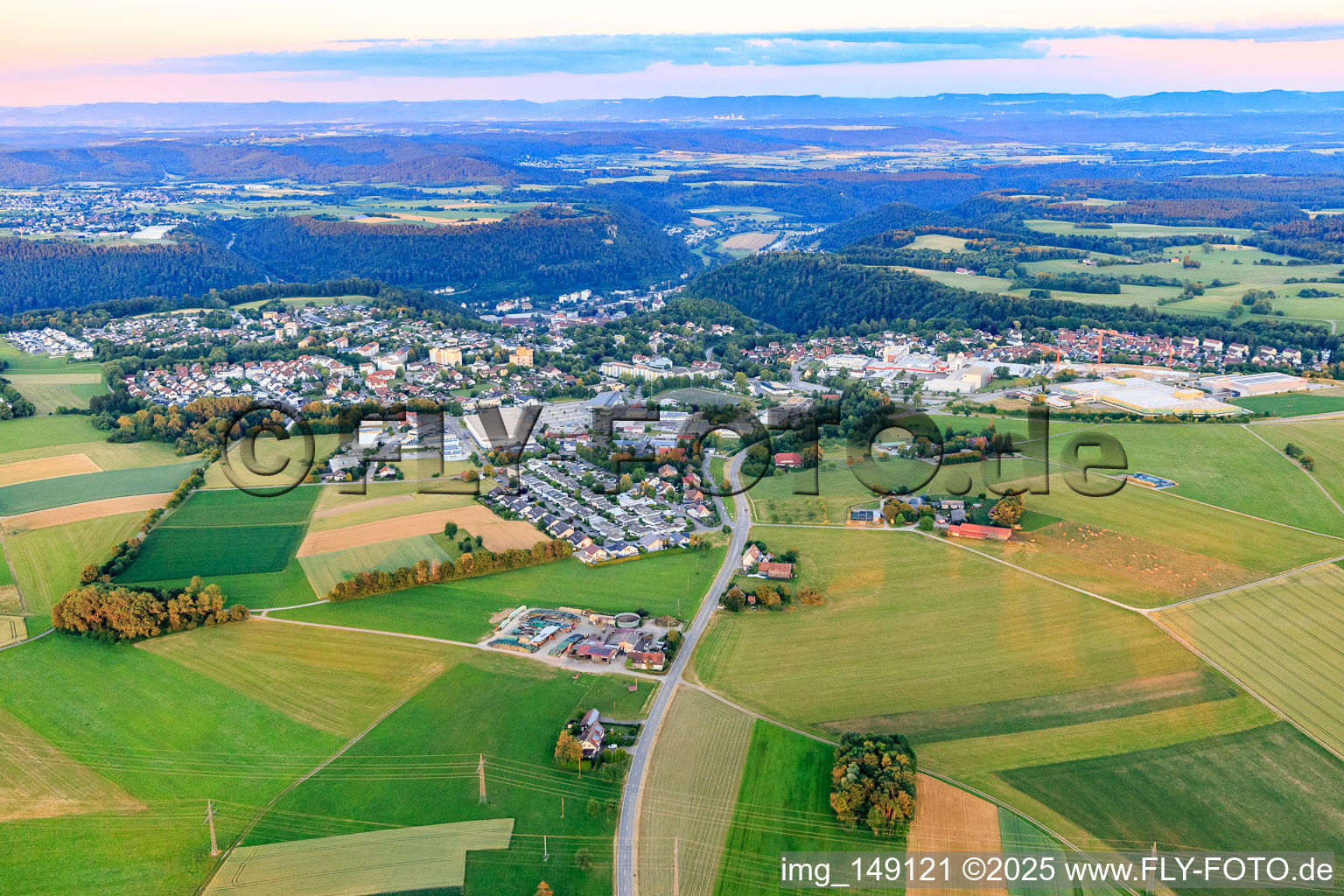 Ortsansicht aus Nordosten im Ortsteil Lindenhof in Oberndorf am Neckar im Bundesland Baden-Württemberg, Deutschland