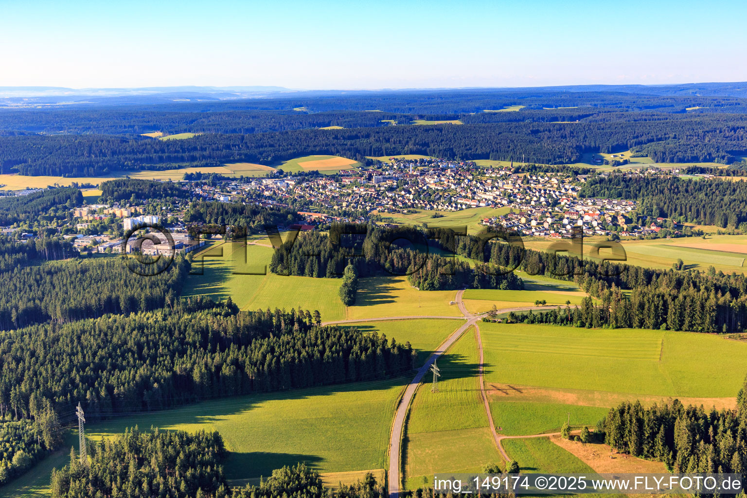 Stadtansicht aus Norden im Ortsteil Saint Georgen im Schwarzwald in St. Georgen im Schwarzwald im Bundesland Baden-Württemberg, Deutschland