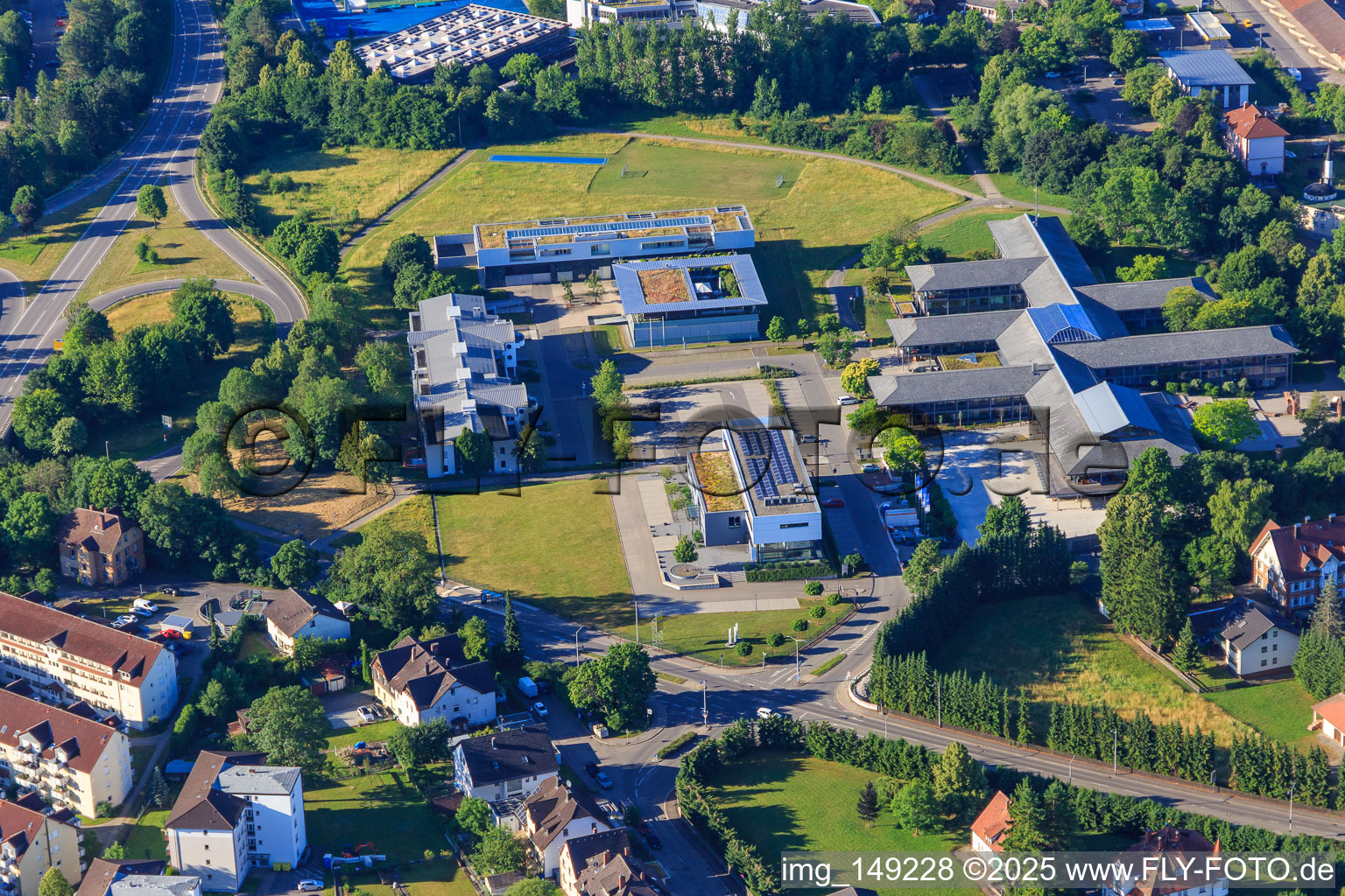 Landratsamt Schwarzwald-Baar-Kreis, Südwestmetall - Verband der Metall- und Elektroindustrie Bezirksgruppe Schwarzwald-Hegau, Arbeitsgericht Villingen-Schwenningen und Deutsche Bundesbank - Filiale Villingen-Schwenningen im Bundesland Baden-Württemberg, Deutschland