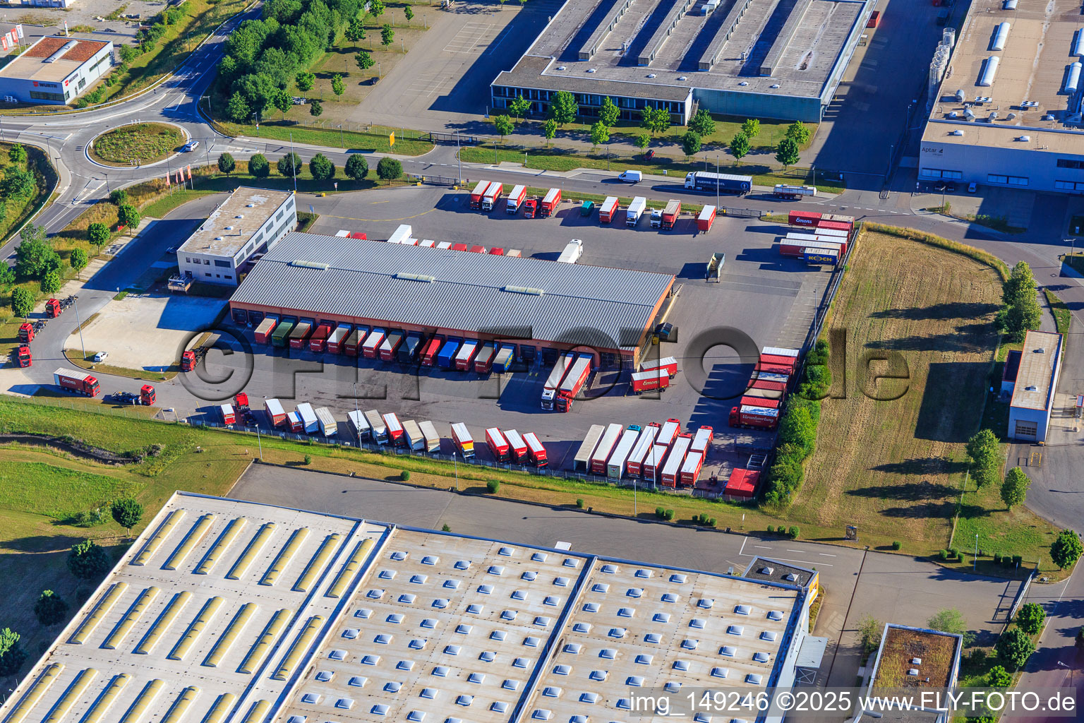 Emons Spedition GmbH & Co. KG im Ortsteil Weilersbach in Villingen-Schwenningen im Bundesland Baden-Württemberg, Deutschland