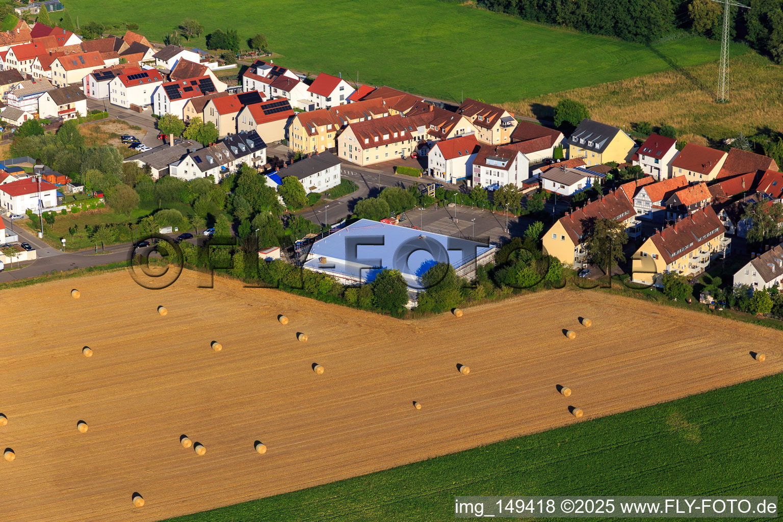 Luftbild von Baustelle zum Neubau des Netto-Markts in der Saarstr in Kandel im Bundesland Rheinland-Pfalz, Deutschland
