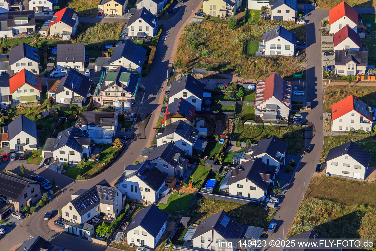 Veilchenweg, Rosenweg in Kandel im Bundesland Rheinland-Pfalz, Deutschland