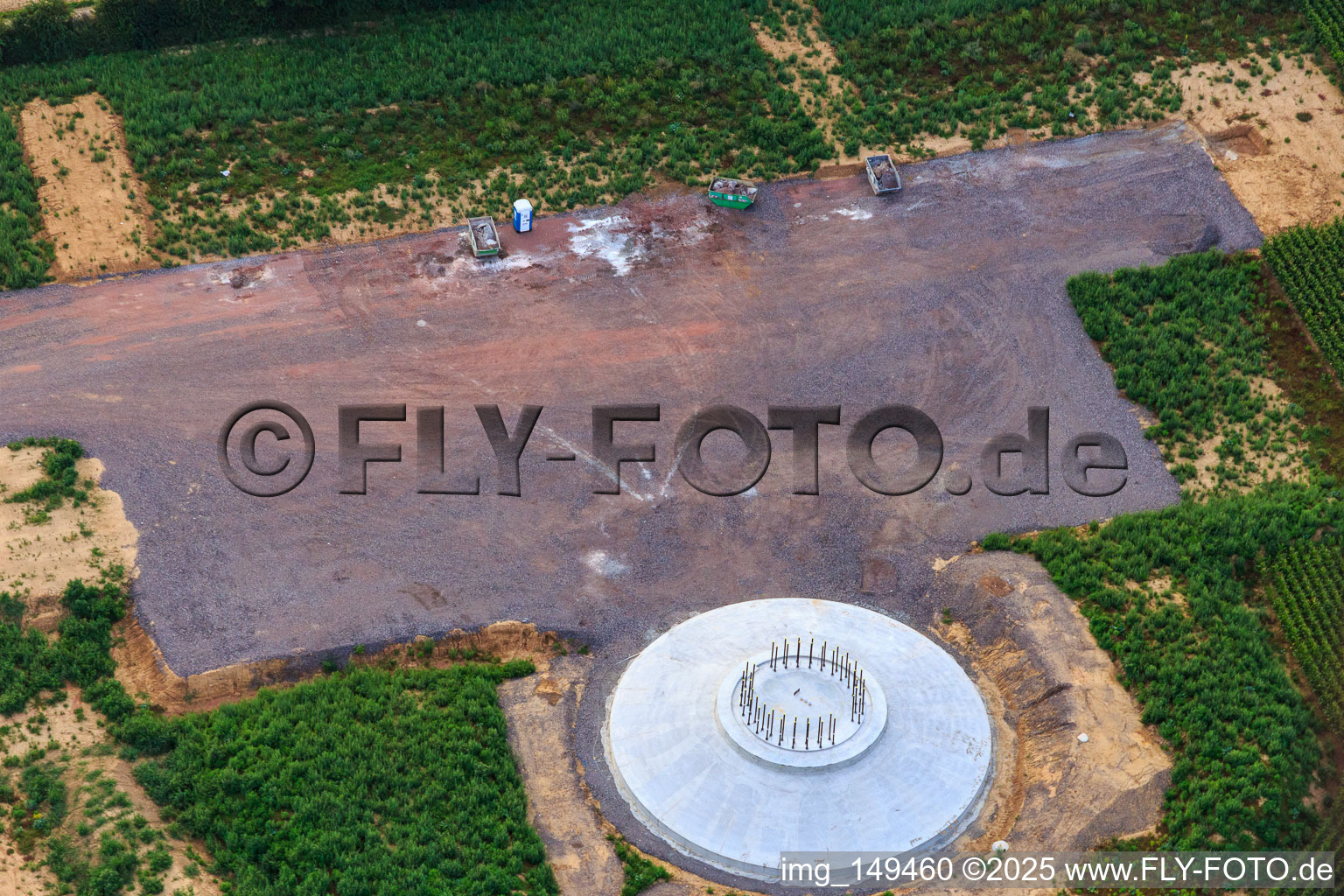 Luftbild von Fundament für neues Windrad zum Repowering des Windparks Minfeld im Bundesland Rheinland-Pfalz, Deutschland
