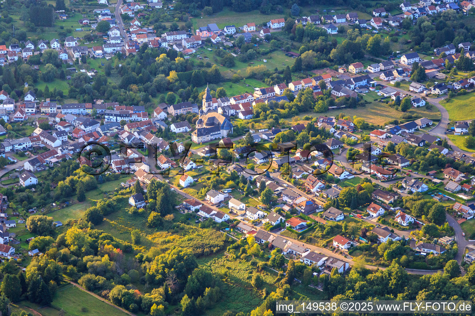 Kirche St. Mauritius im Ortsteil Haustadt in Beckingen im Bundesland Saarland, Deutschland