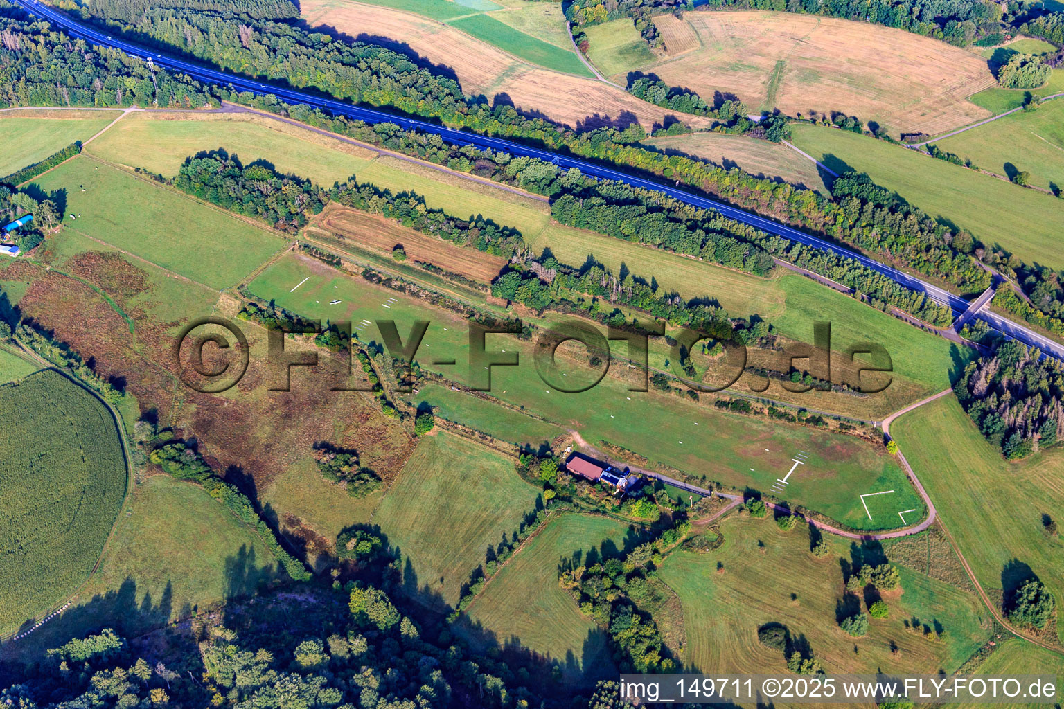 Ultraleicht-Flugplatz Schwarzenbach-Sötern in Nonnweiler im Bundesland Saarland, Deutschland