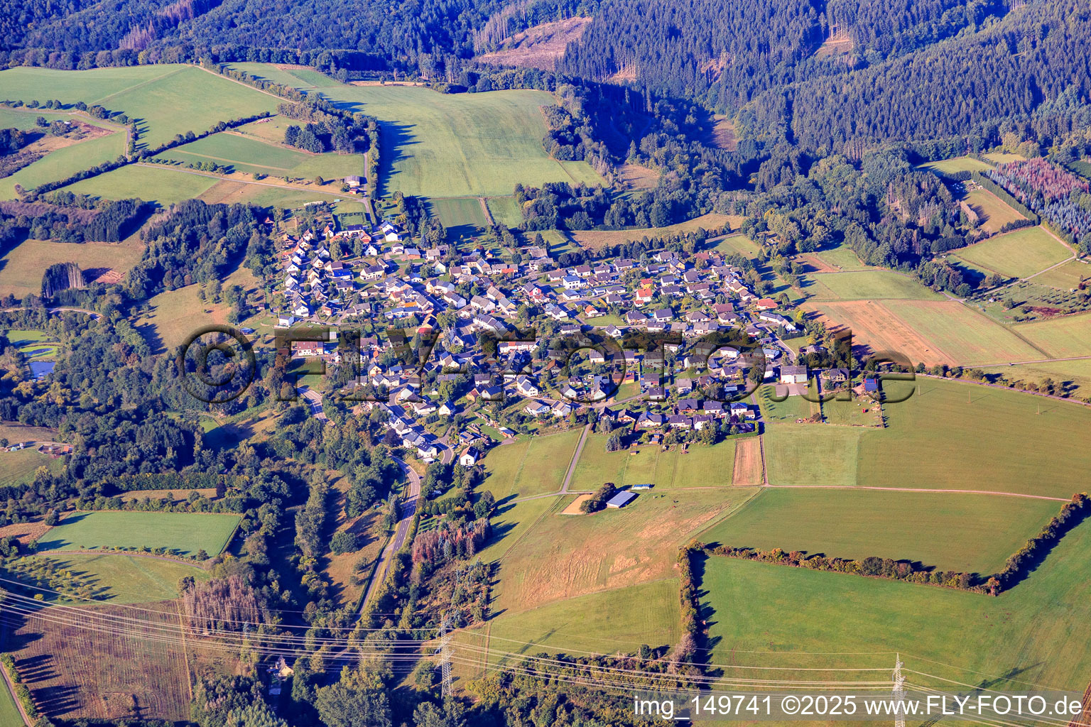 Grimburg von Nordosten im Bundesland Rheinland-Pfalz, Deutschland