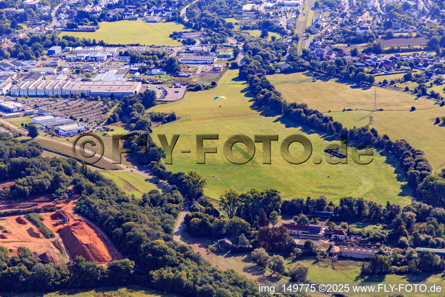 UL-Flugplatz auf dem Eventgelände La Motte in Lebach im Bundesland Saarland, Deutschland