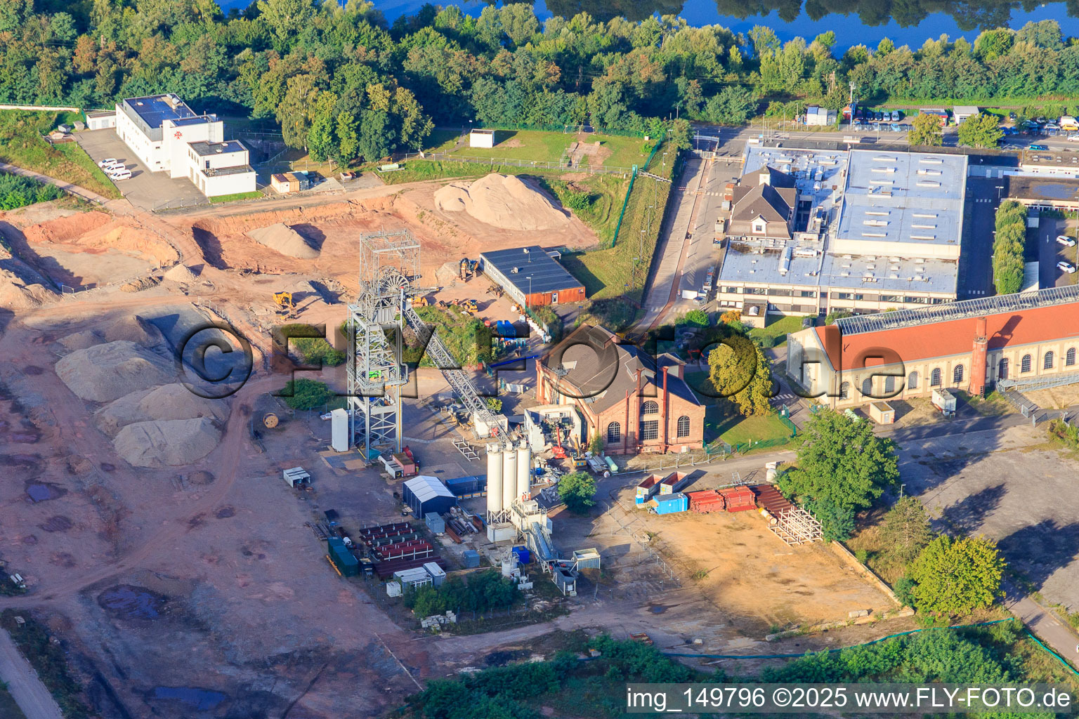 Landschaftsagentur Plus an ehemaligem Bergwerk der Rag Deutsche Steinkohle Ag in Ensdorf im Bundesland Saarland, Deutschland