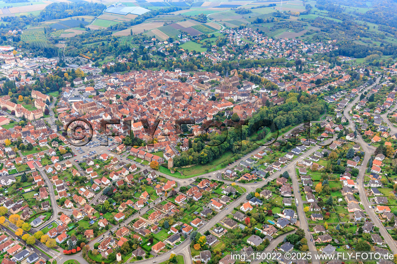 Rempart Nord und Tour de la Poudrière in Wissembourg im Bundesland Bas-Rhin, Frankreich