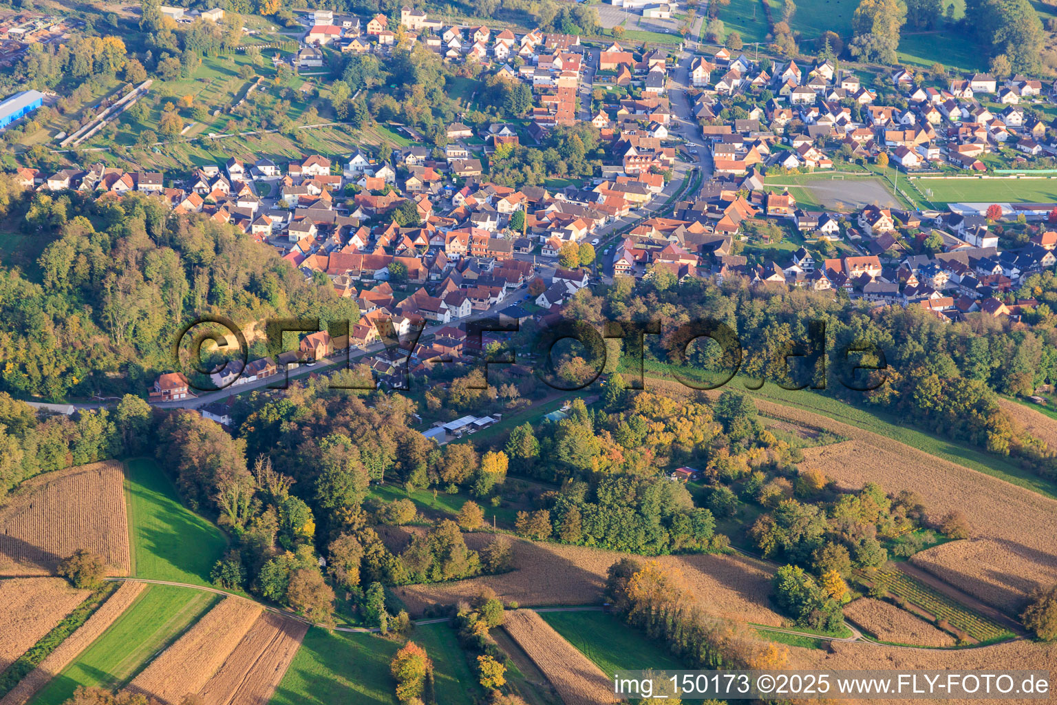 Rue du Kabach in Mothern im Bundesland Bas-Rhin, Frankreich