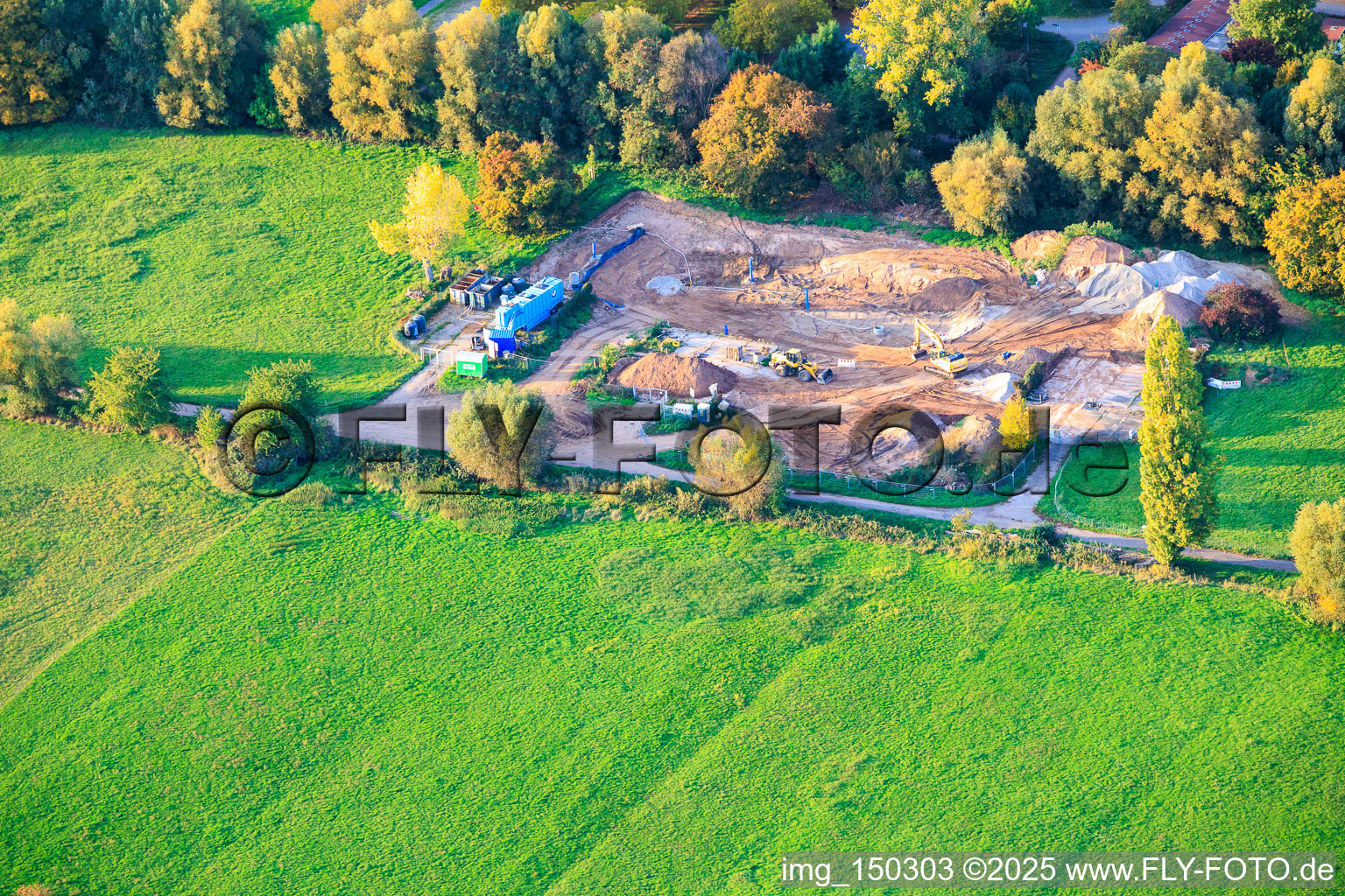 Rückbau der Erdölförderanlagen an der Queich im Ortsteil Queichheim in Landau in der Pfalz im Bundesland Rheinland-Pfalz, Deutschland