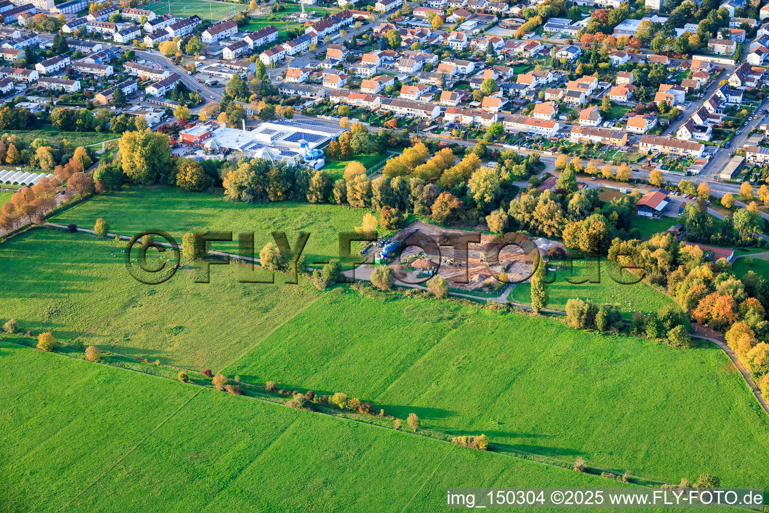 Luftbild von Rückbau der Erdölförderanlagen an der Queich im Ortsteil Queichheim in Landau in der Pfalz im Bundesland Rheinland-Pfalz, Deutschland