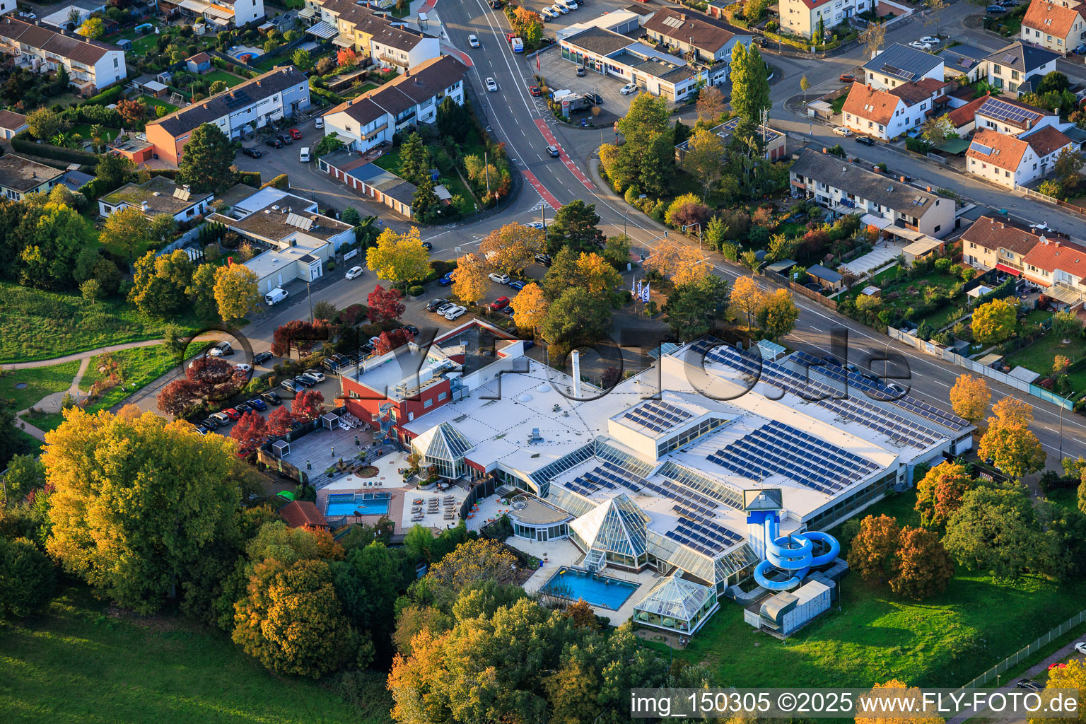 Freizeitbad LA OLA im Ortsteil Queichheim in Landau in der Pfalz im Bundesland Rheinland-Pfalz, Deutschland