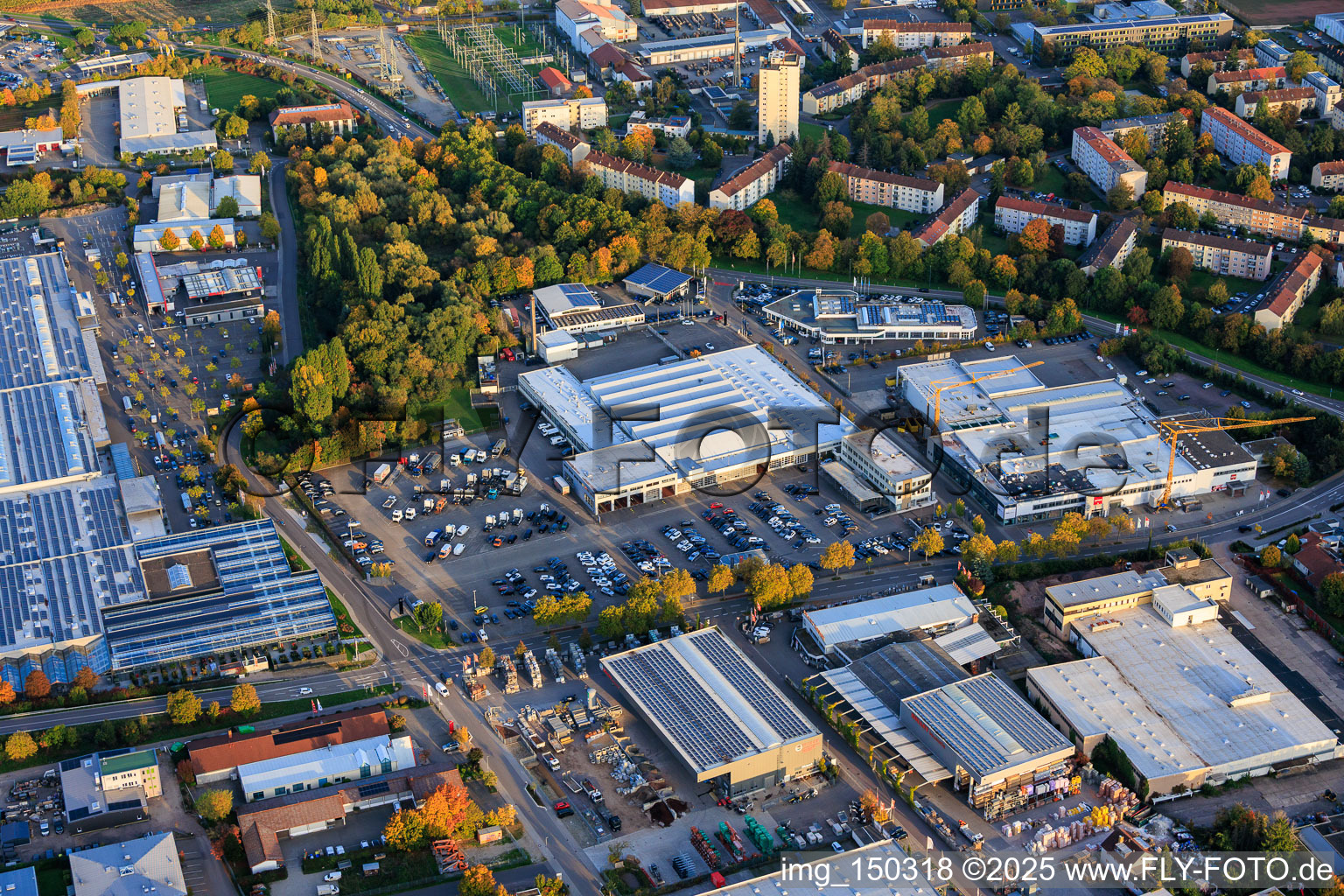 Mercedes-Benz Niederlassung Landau in Landau in der Pfalz im Bundesland Rheinland-Pfalz, Deutschland