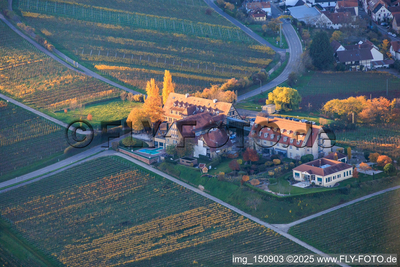 Leinsweilerhof im Herbst im Bundesland Rheinland-Pfalz, Deutschland
