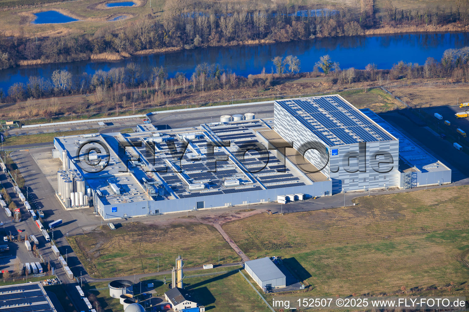 Schrägluftbild von MEG Wörth am Rhein GmbH im Bundesland Rheinland-Pfalz, Deutschland