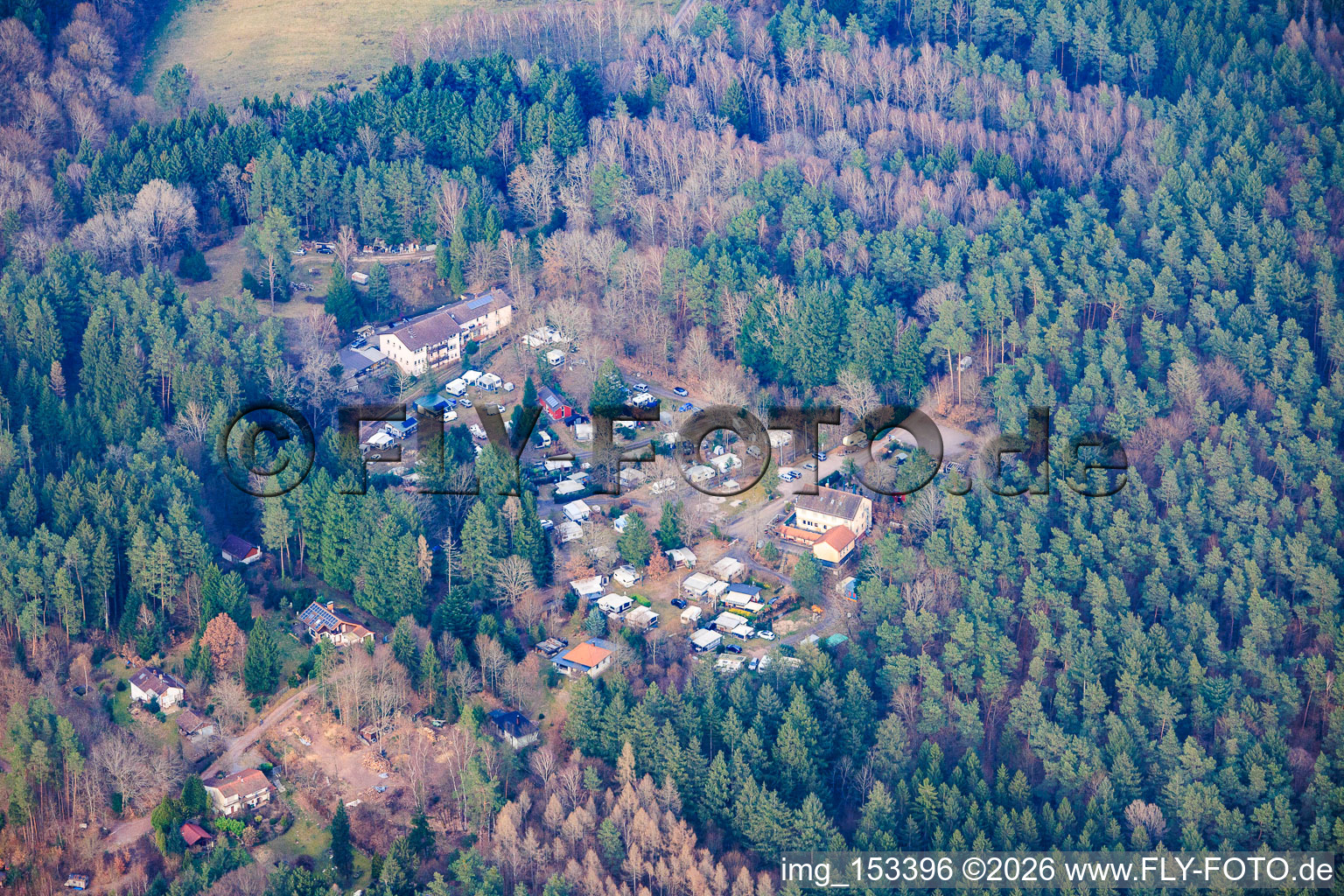 Camping Bethof und Naturfreundehaus Bethof im Ortsteil Lauterschwan in Vorderweidenthal im Bundesland Rheinland-Pfalz, Deutschland