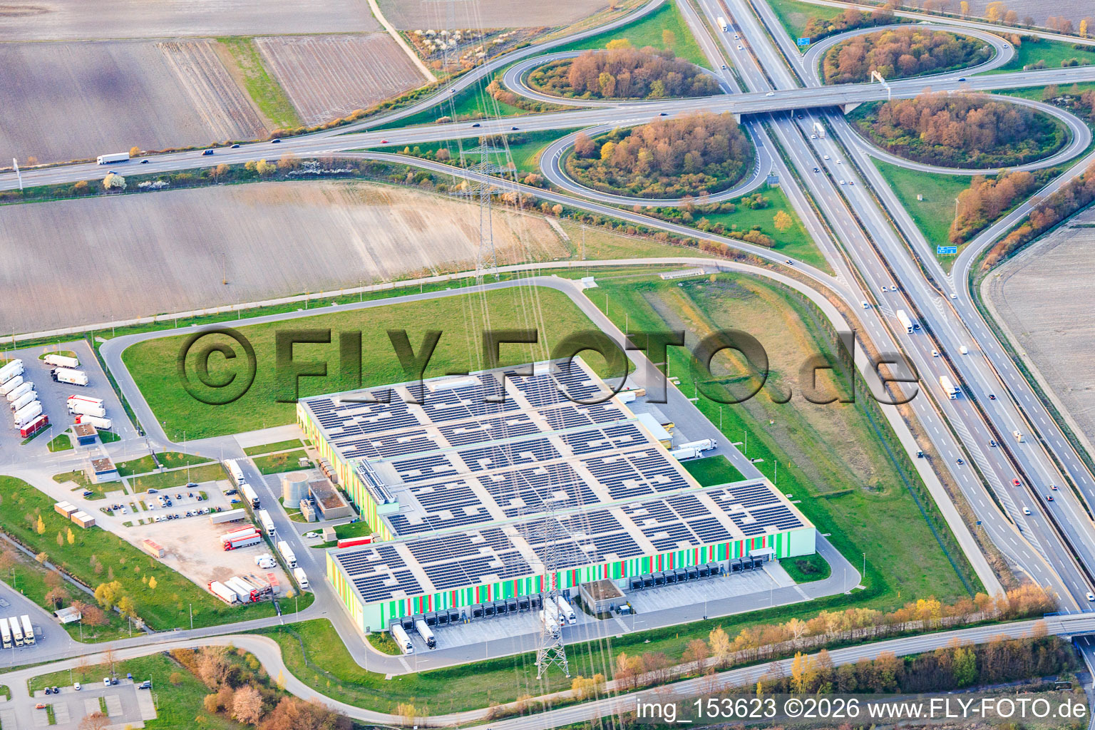 Neue Hallen des Pfalzmarkt für Obst und Gemüse eG in Mutterstadt im Bundesland Rheinland-Pfalz, Deutschland