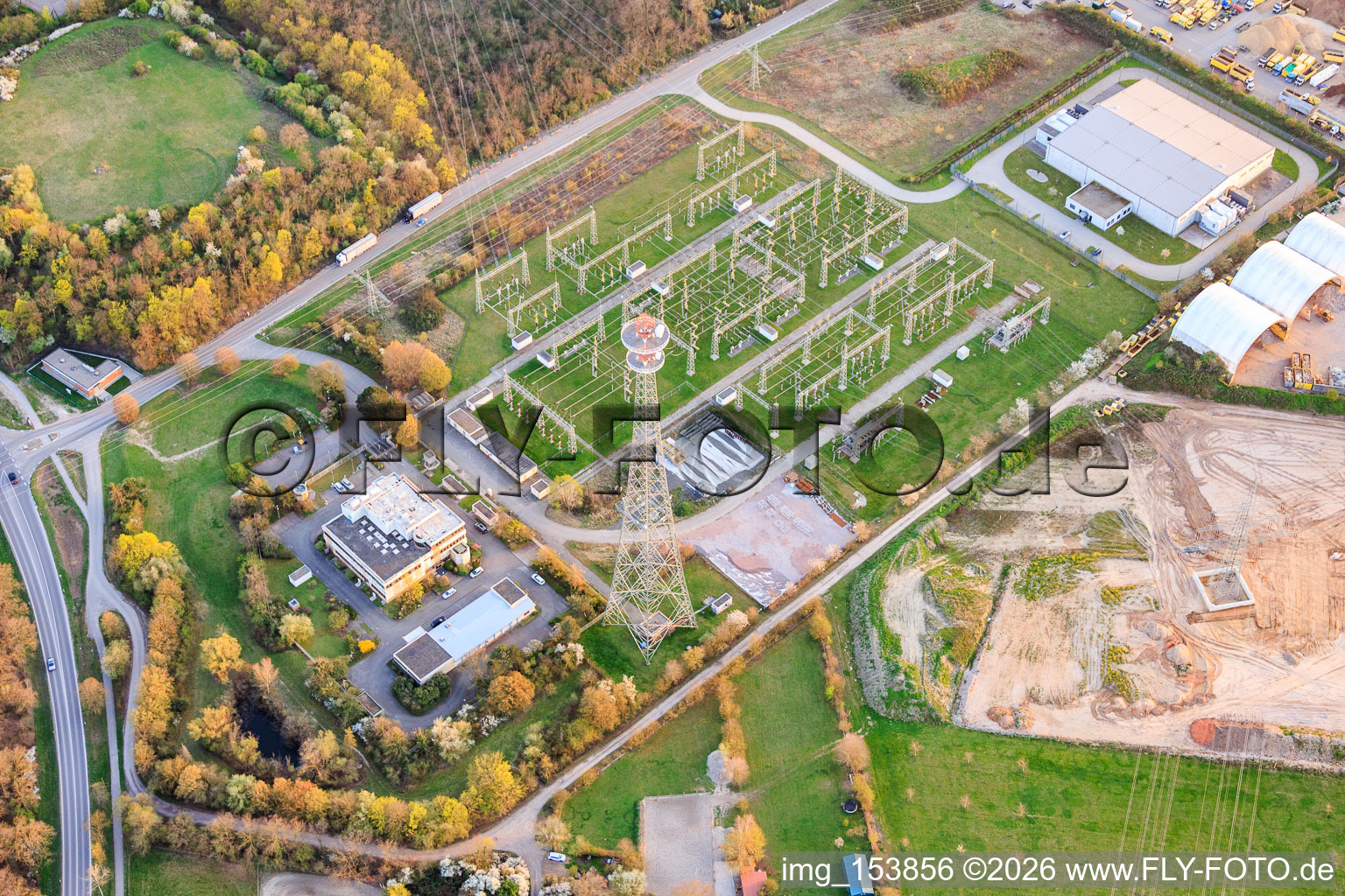 Umspannwerk der Pfalzwerke Netz AG am Schlichtgraben in Mutterstadt im Bundesland Rheinland-Pfalz, Deutschland