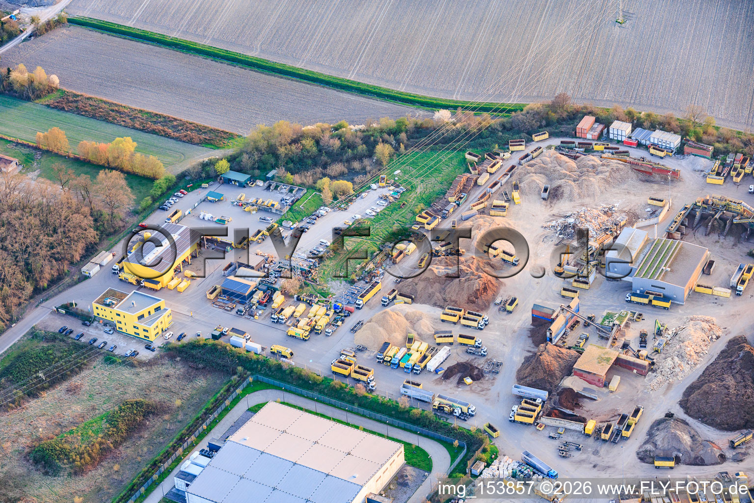 Wertstoffhof Mutterstadt/Limburgerhof und Zeller Recycling GmbH (Containerdienst, Entsorgung, Recycling, Naturenergie, Kompostierung) im Bundesland Rheinland-Pfalz, Deutschland