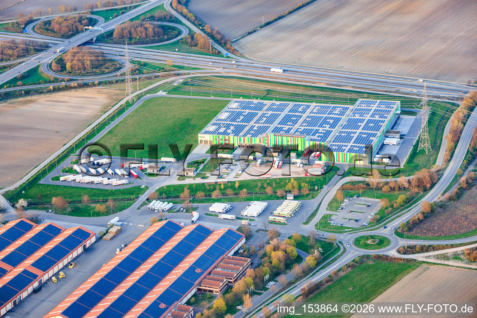 Neue Hallen des Pfalzmarkt für Obst und Gemüse eG in Mutterstadt im Bundesland Rheinland-Pfalz, Deutschland