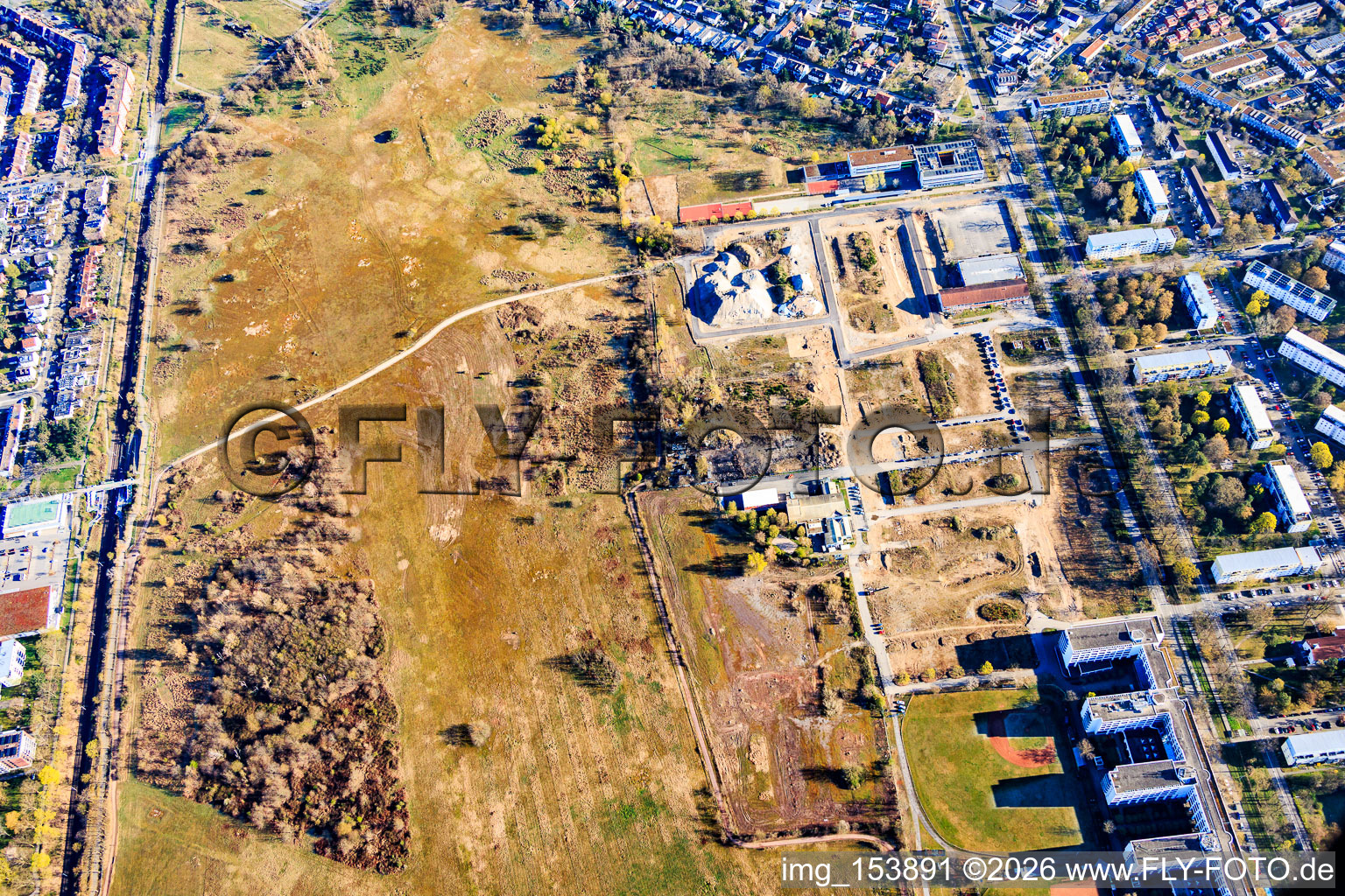 Konversionsprojekt an Delaware-Straße und New-York-Straße am Alter Flugplatz im Ortsteil Nordstadt in Karlsruhe im Bundesland Baden-Württemberg, Deutschland