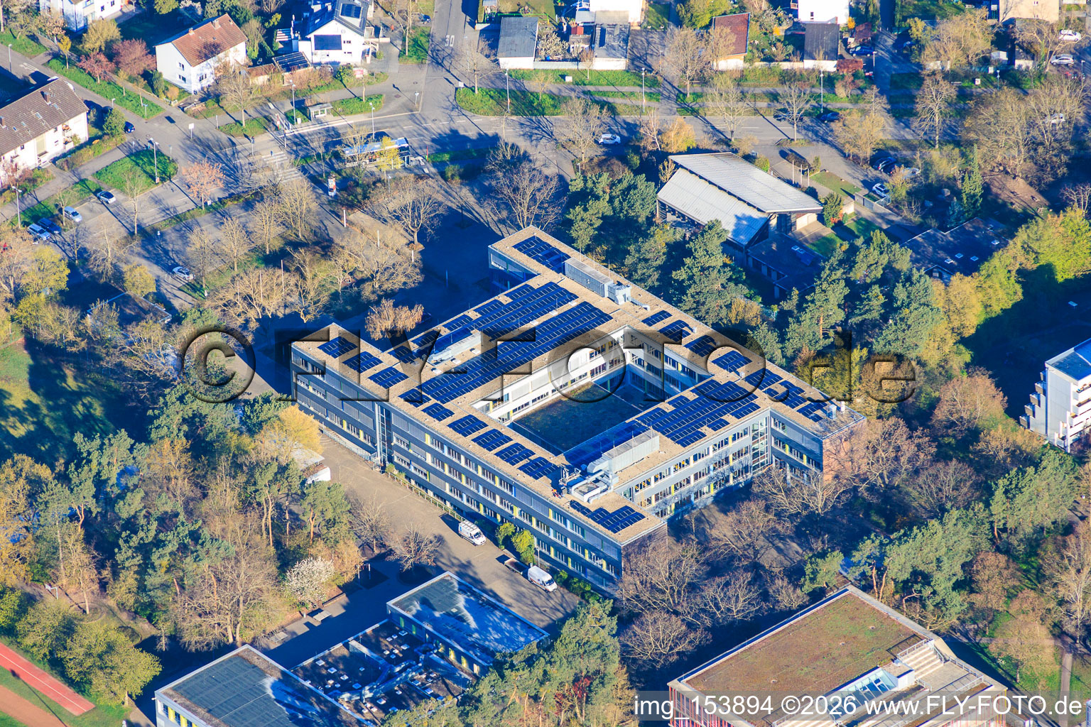 Humboldt-Gymnasium Karlsruhe im Ortsteil Nordweststadt im Bundesland Baden-Württemberg, Deutschland