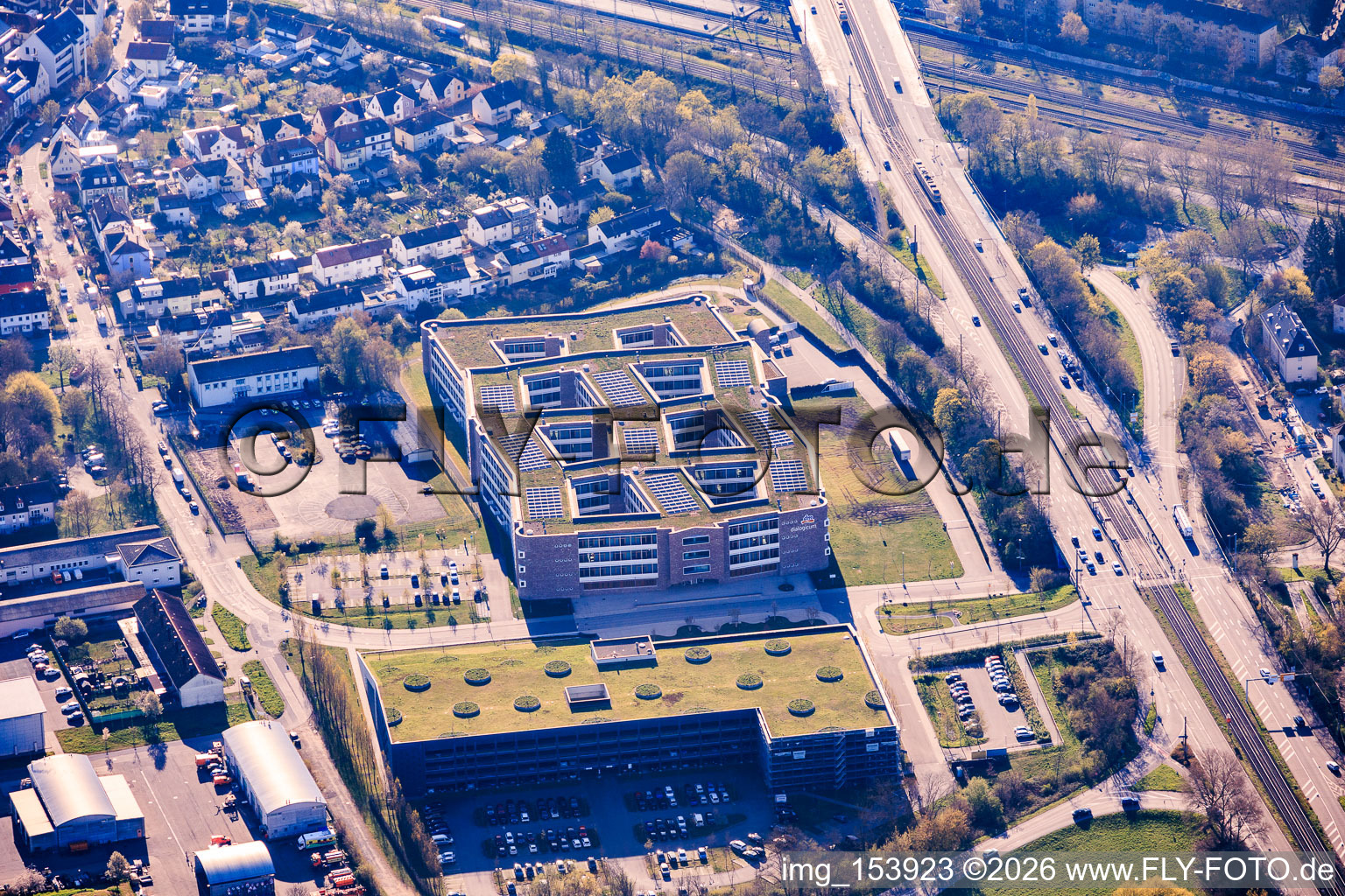 Dm-dialogicum (Zentrale) und dmTECH GmbH im Ortsteil Durlach in Karlsruhe im Bundesland Baden-Württemberg, Deutschland