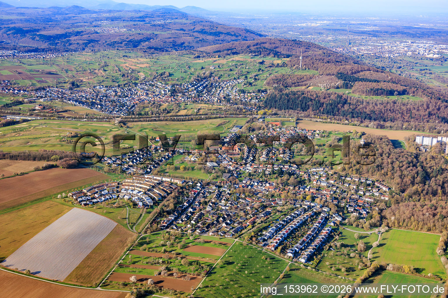 Hohenwettersbach von Nordosten in Karlsruhe im Bundesland Baden-Württemberg, Deutschland