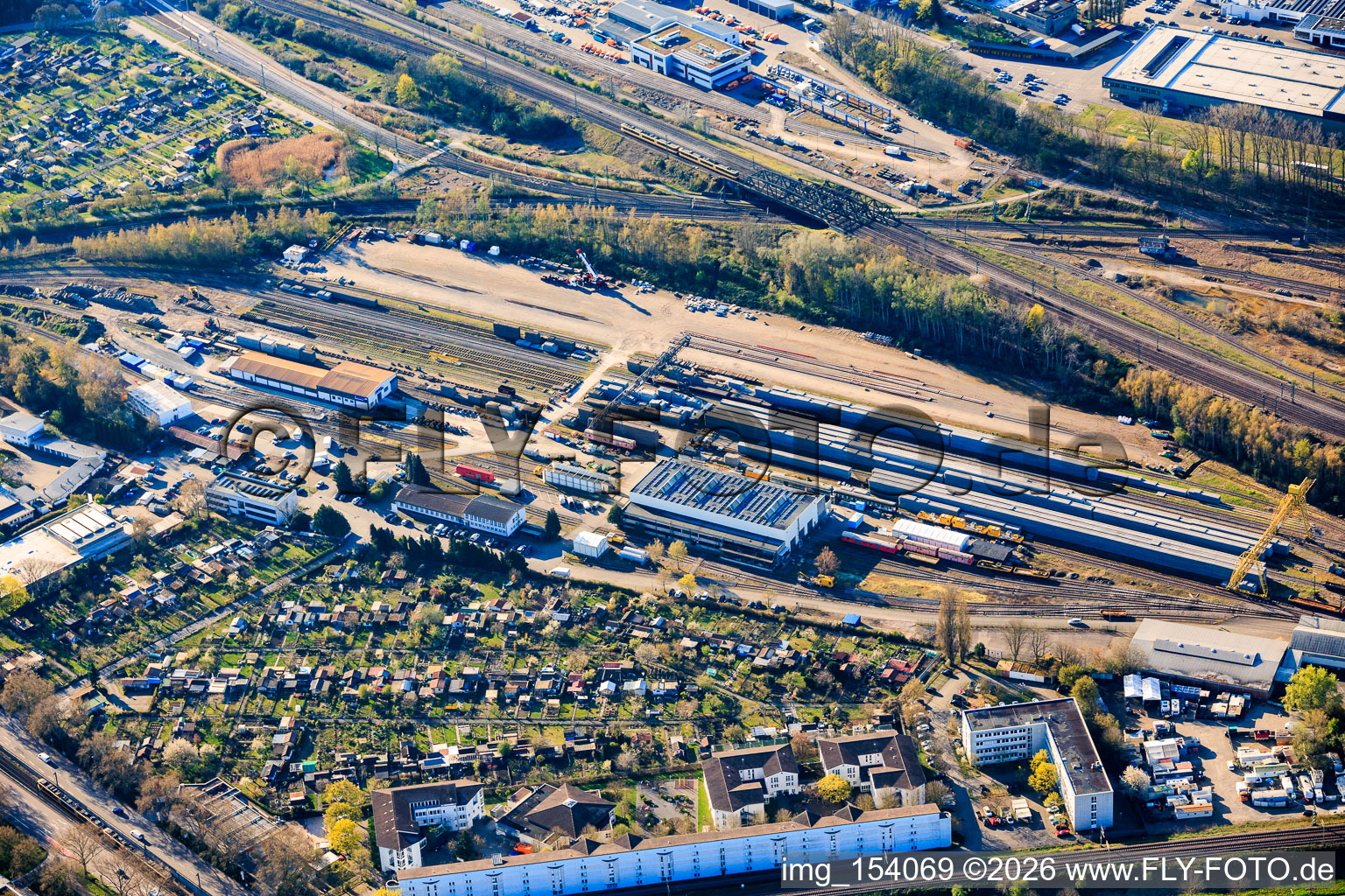 DB InfraGO AG im Ortsteil Oststadt in Karlsruhe im Bundesland Baden-Württemberg, Deutschland