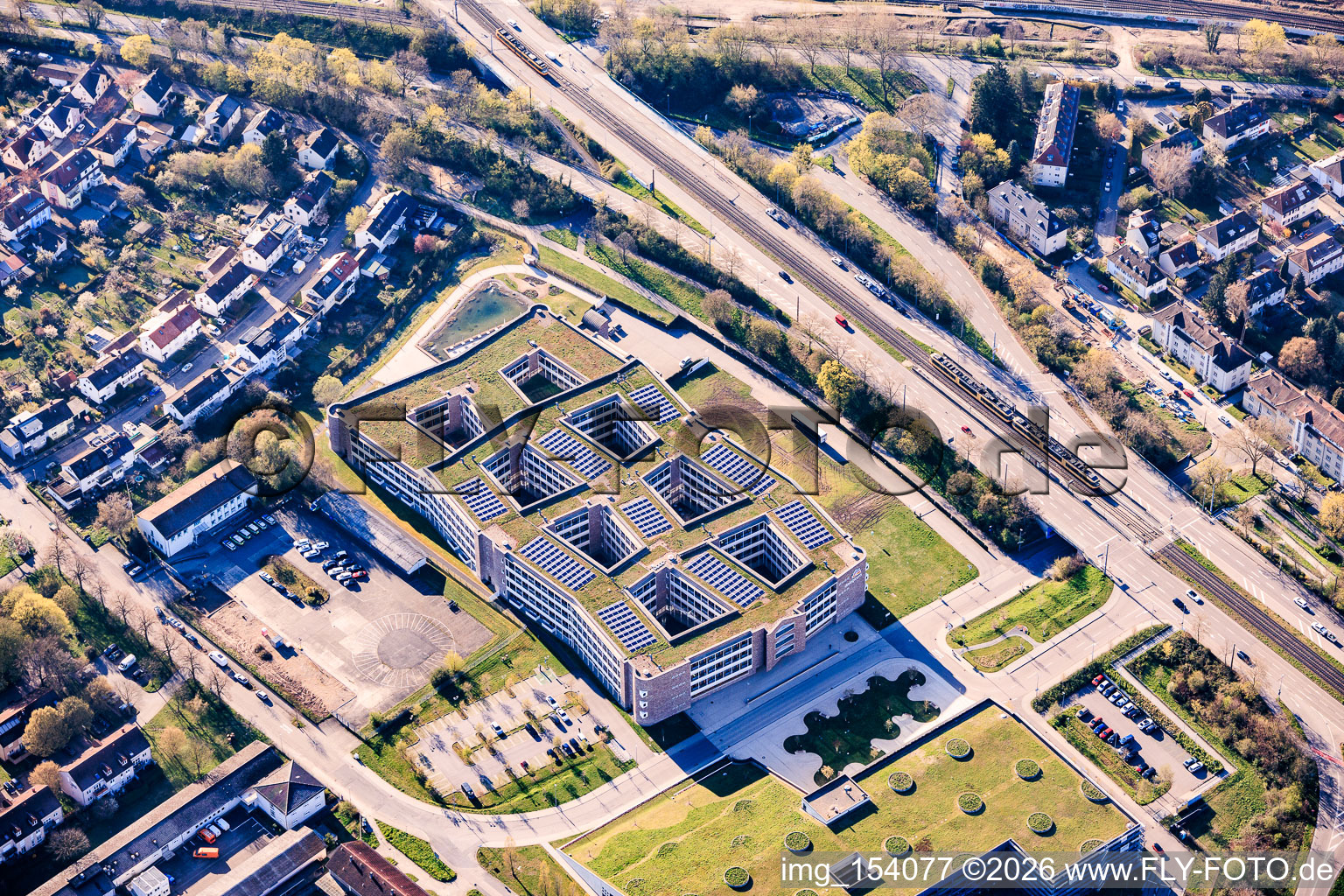 Dm-dialogicum (Zentrale) und dmTECH GmbH im Ortsteil Durlach in Karlsruhe im Bundesland Baden-Württemberg, Deutschland