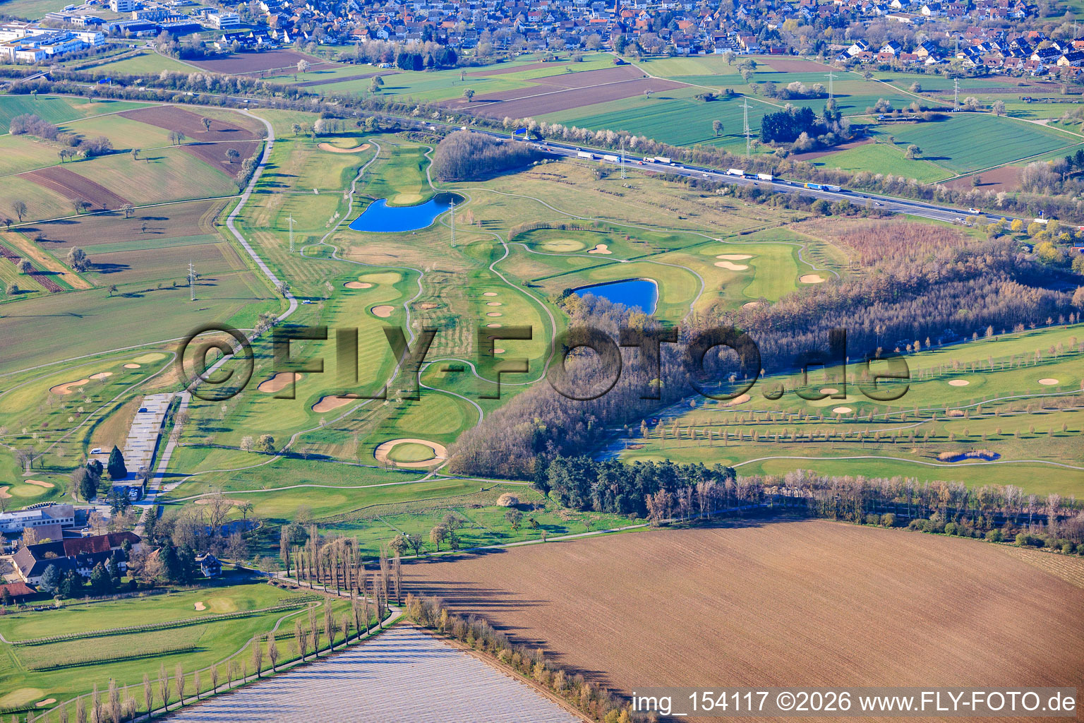 Golfplatz Golfpark Karlsruhe - GOLF absolute am Gut Batzenhof im Ortsteil Hohenwettersbach im Bundesland Baden-Württemberg, Deutschland