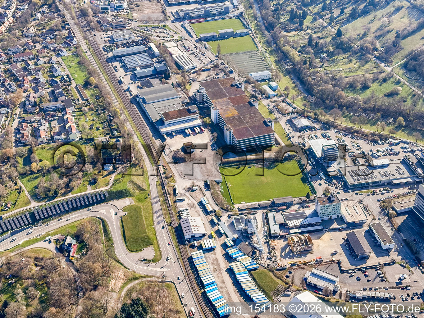 Industriegebiet Adolf-Richter-Straße mit DRIVE IN BOX GmbH im Ortsteil Brötzingen in Pforzheim im Bundesland Baden-Württemberg, Deutschland